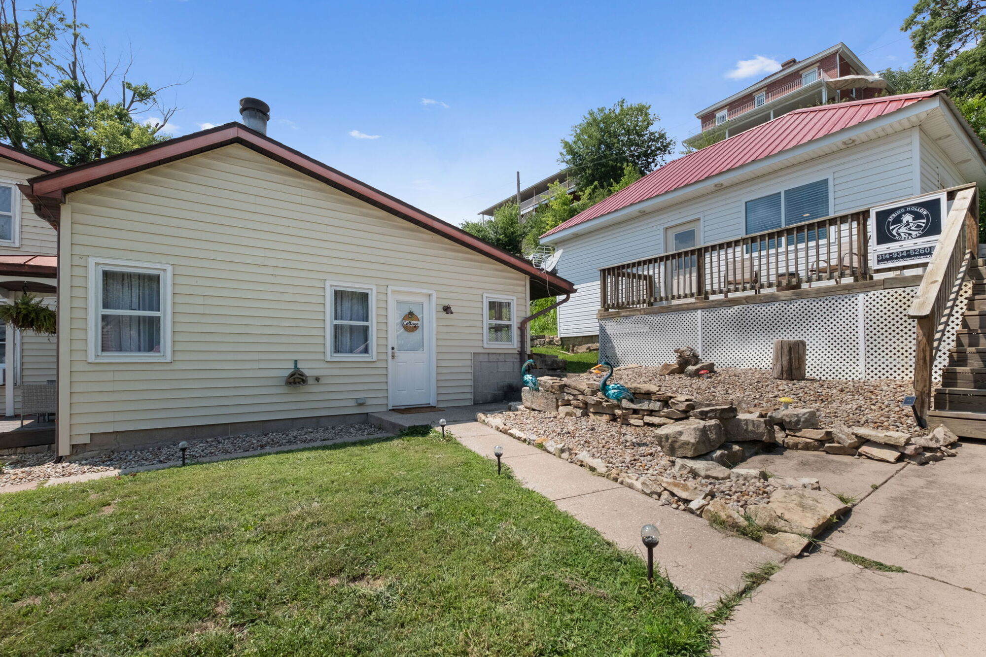 The Last Resort - Spring Manor