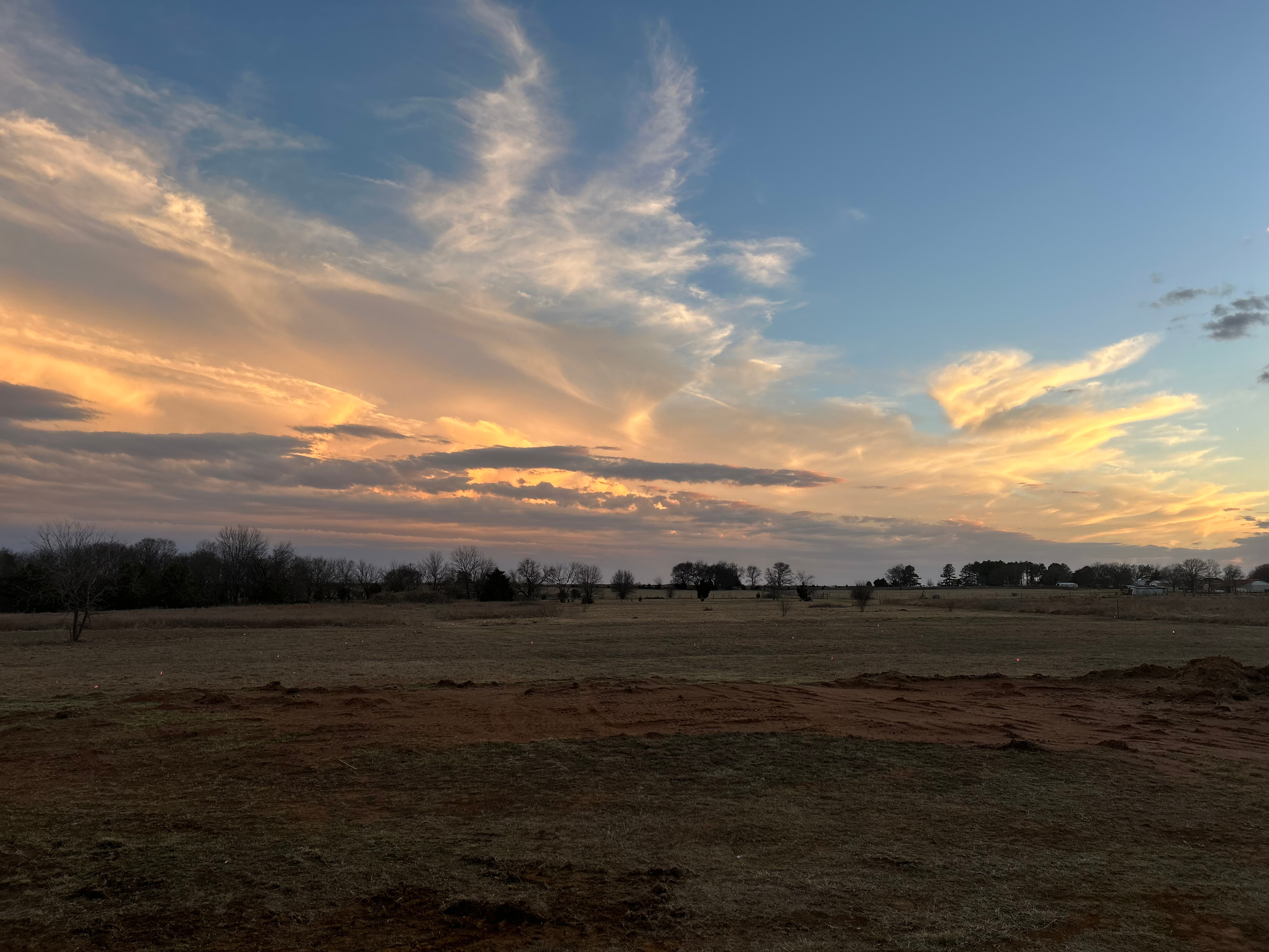 Sky Views Tiny Home & RV Park