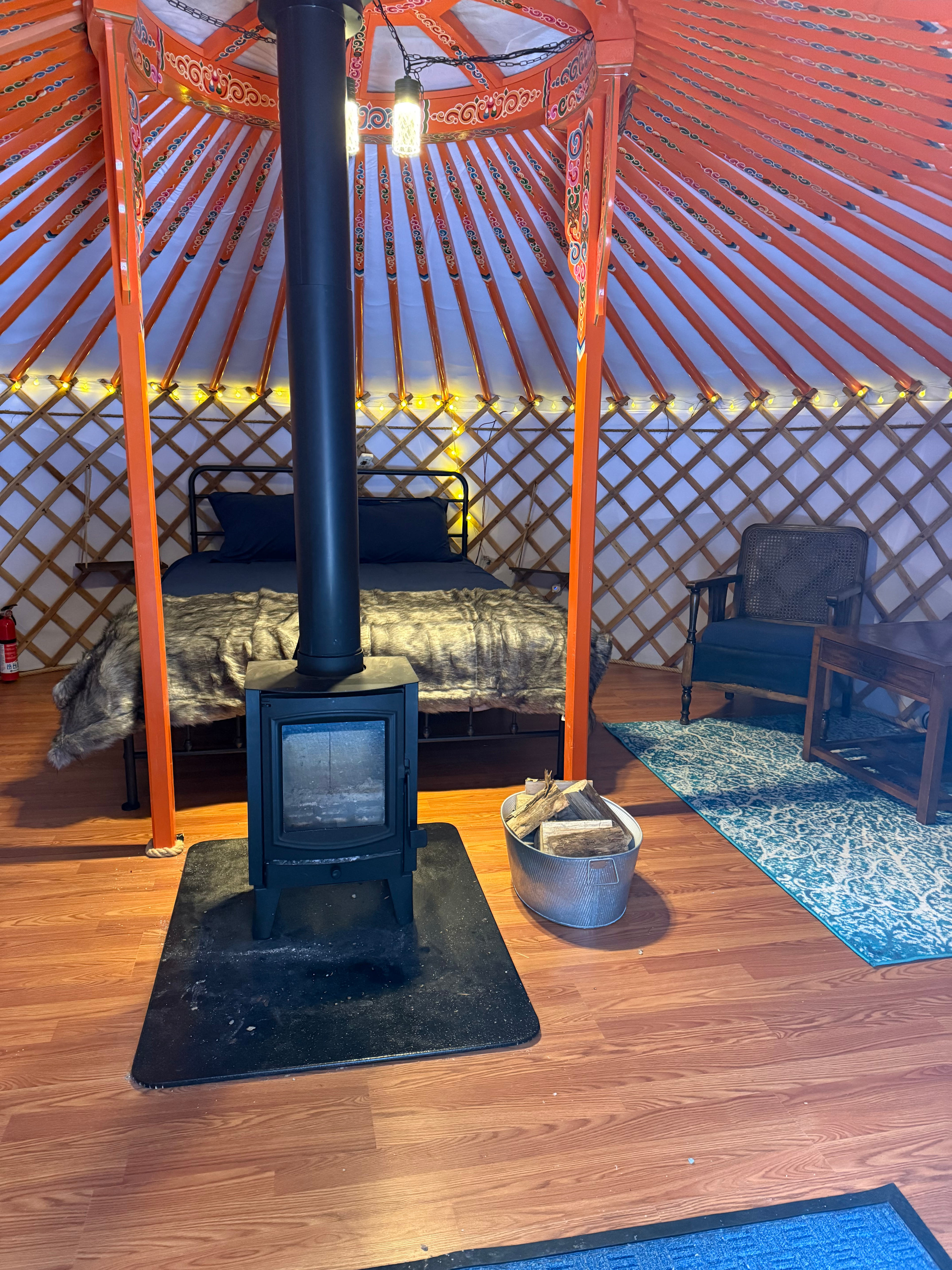 Cariad Bach Yurt