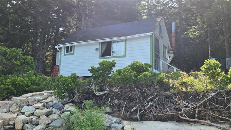 Oceanfront Camp on Swan’s Island