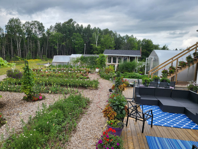 Floral & Farm Retreat