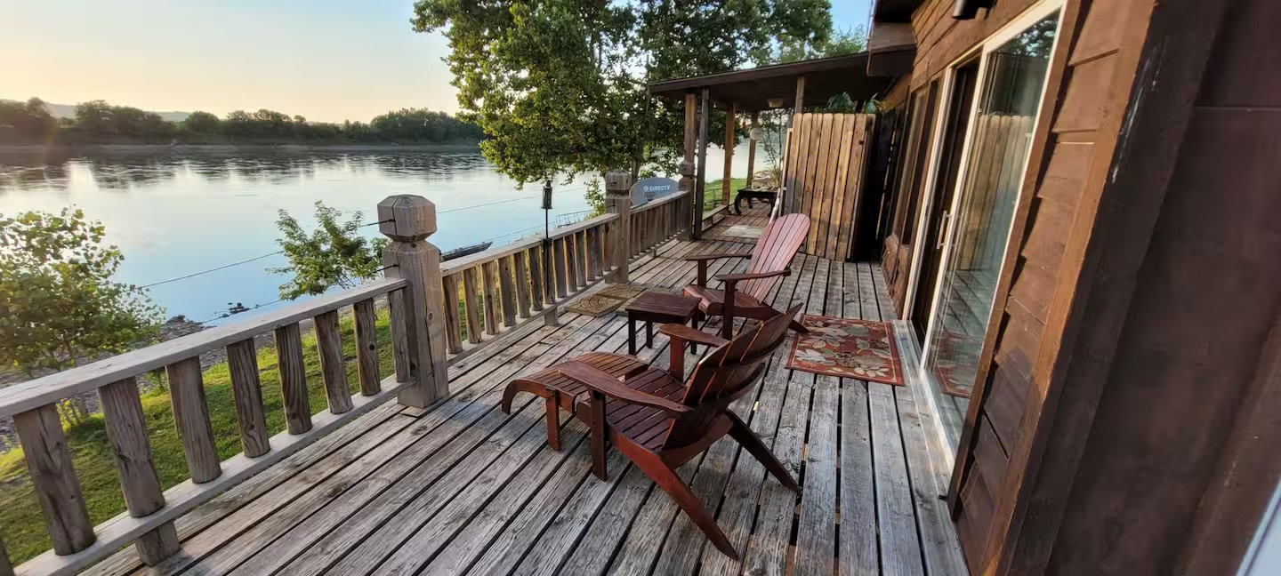 Quaint and Peaceful Waterfront Stays