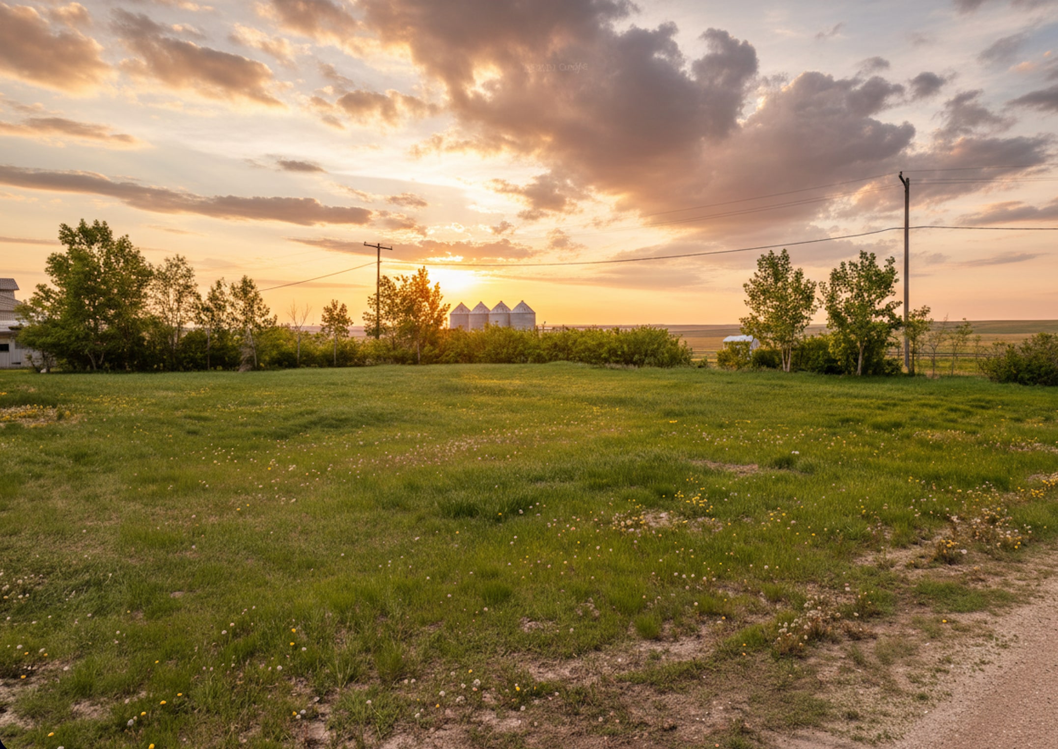 Half-Acre Lakeside Escape