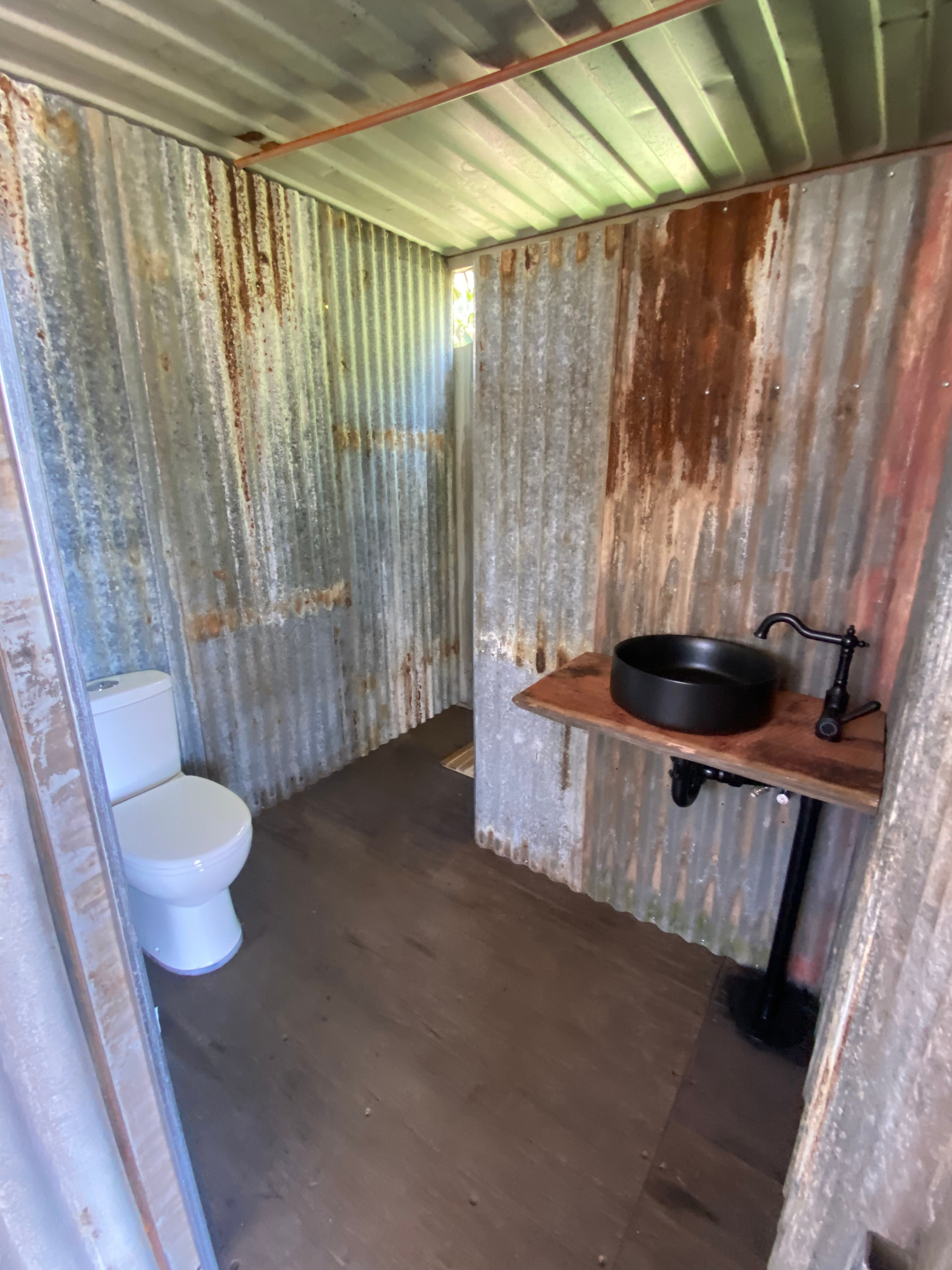 Whispering Gums Colo River Camping