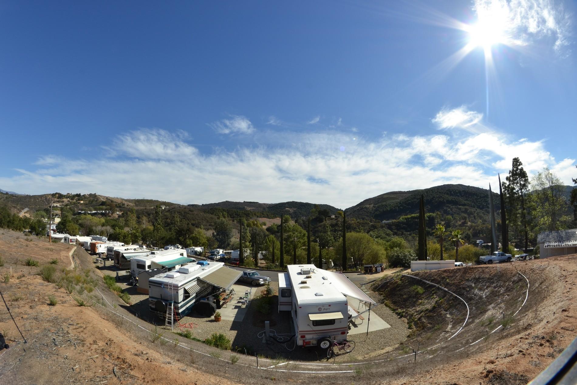 Champagne Lakes RV Resort