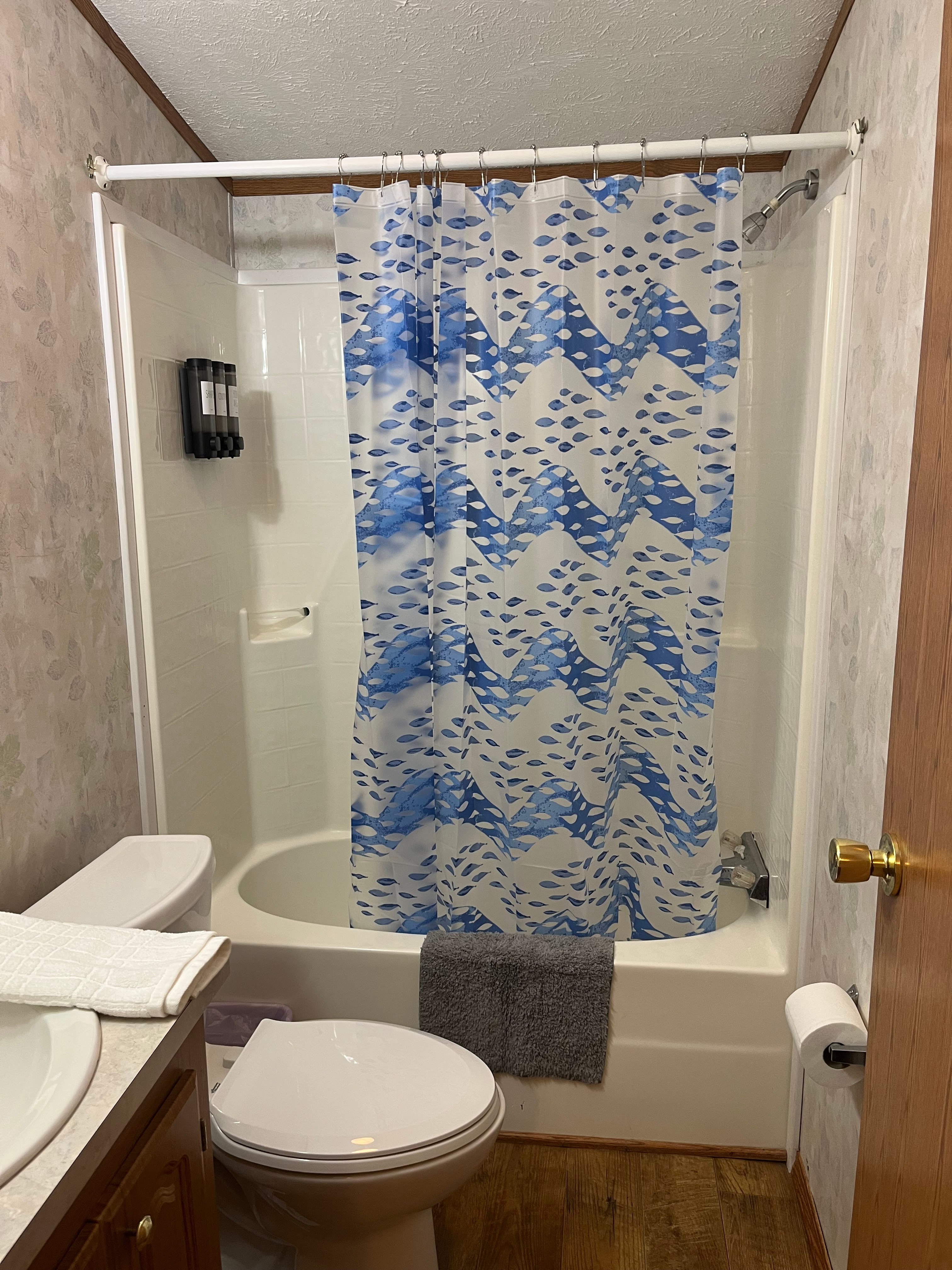 TnT’s Lake Cabin at Kinkaid (#9)