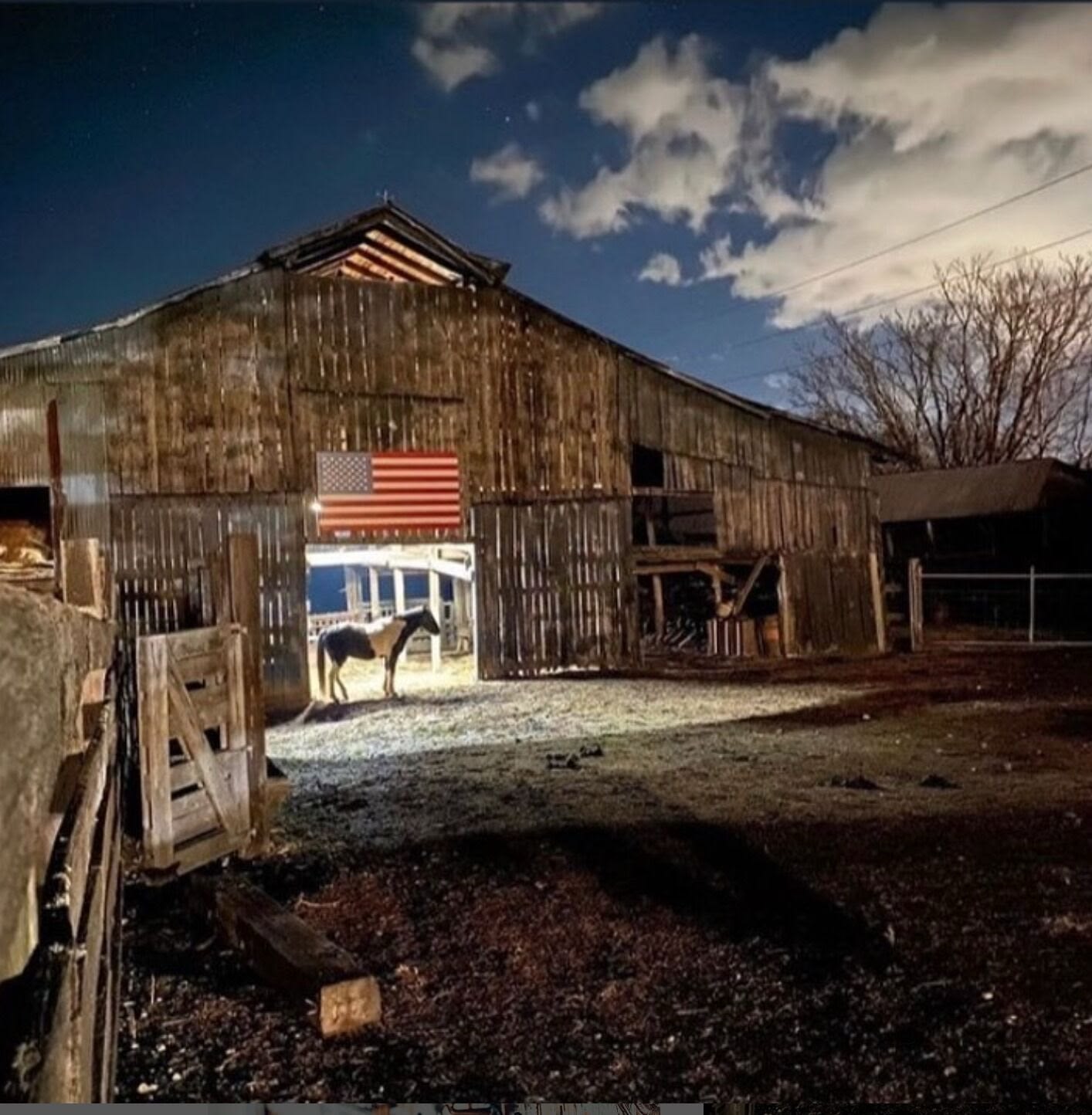 Muletown Farm | Pond | Sunset Views