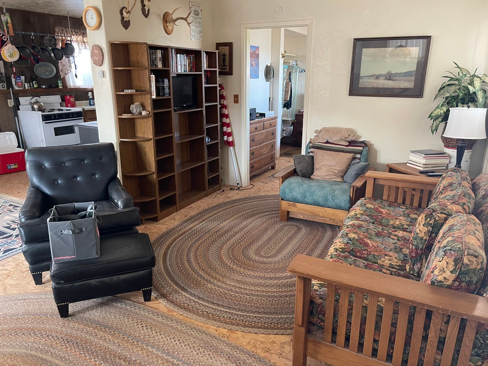 Painted Desert Outlaw Cabin