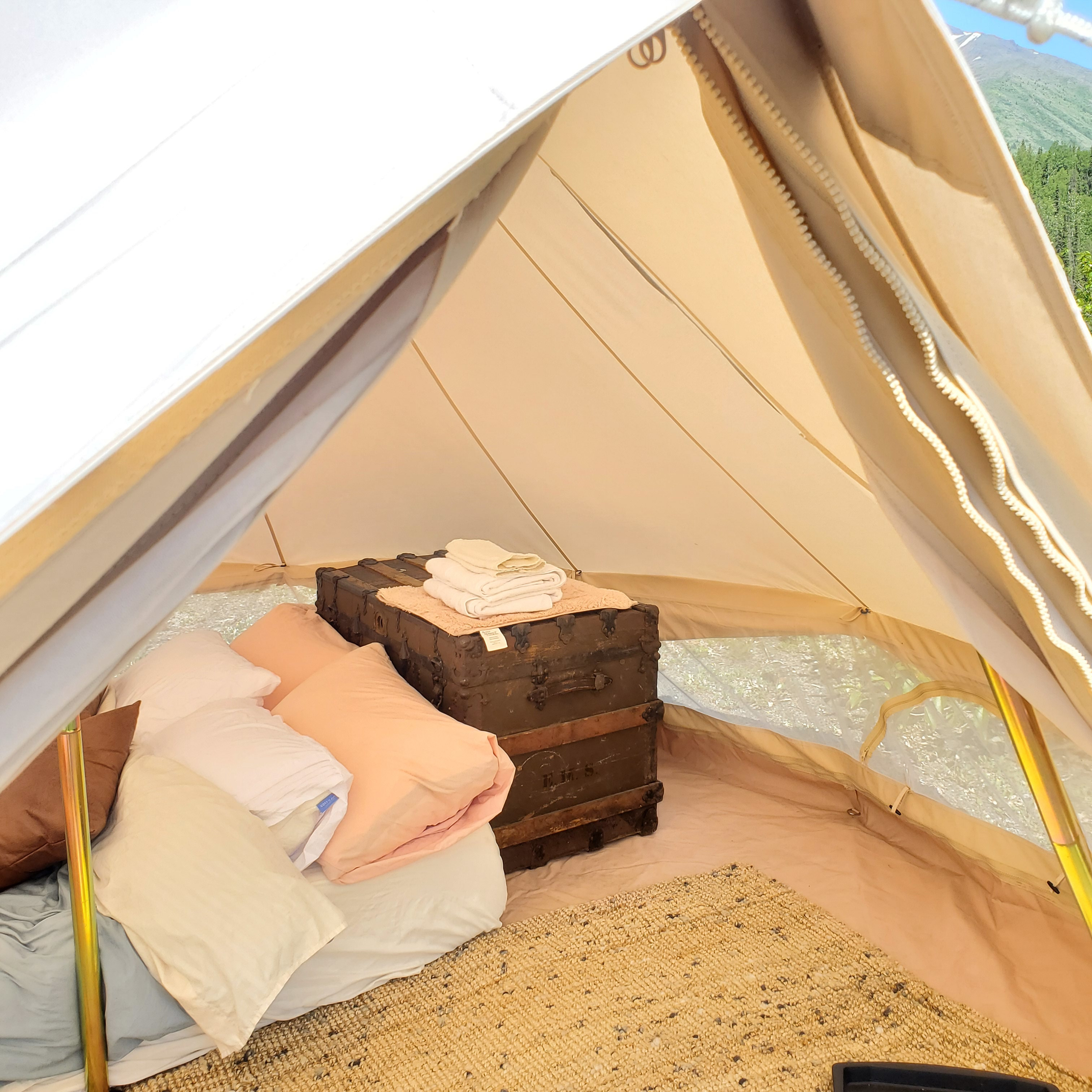 Eklutna Bookings, Alaskan Glamping