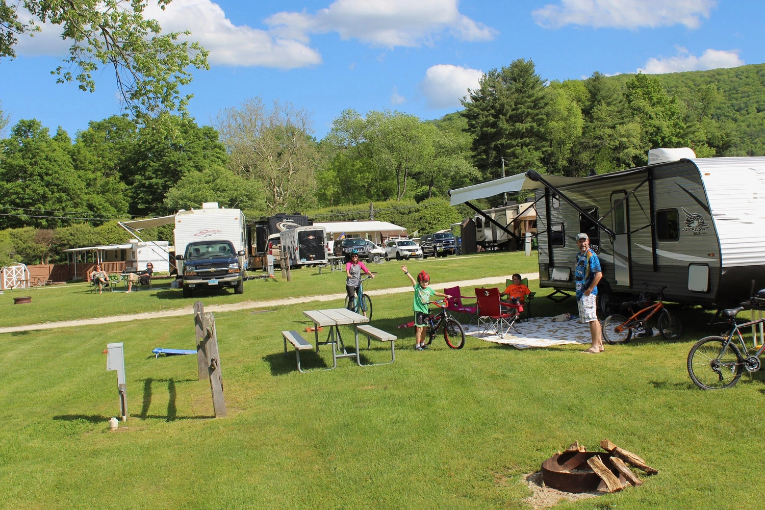 Lone Oak Campsites, East Canaan, Connecticut