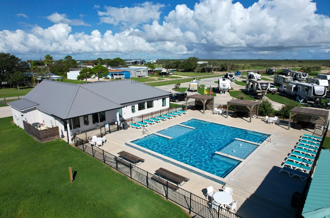 R&R RV Resort And Casitas