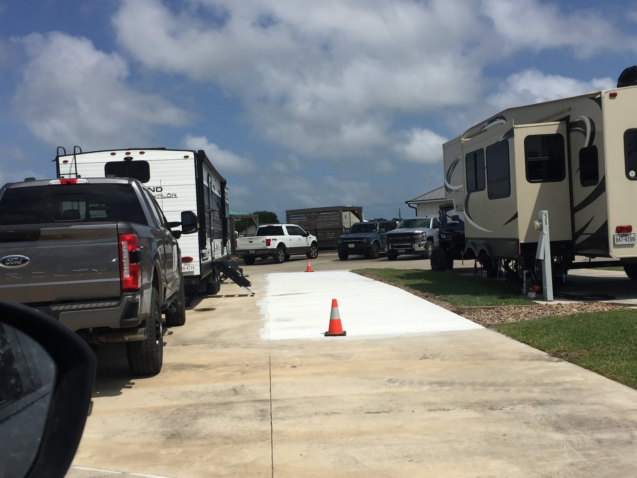 R&R RV Resort And Casitas