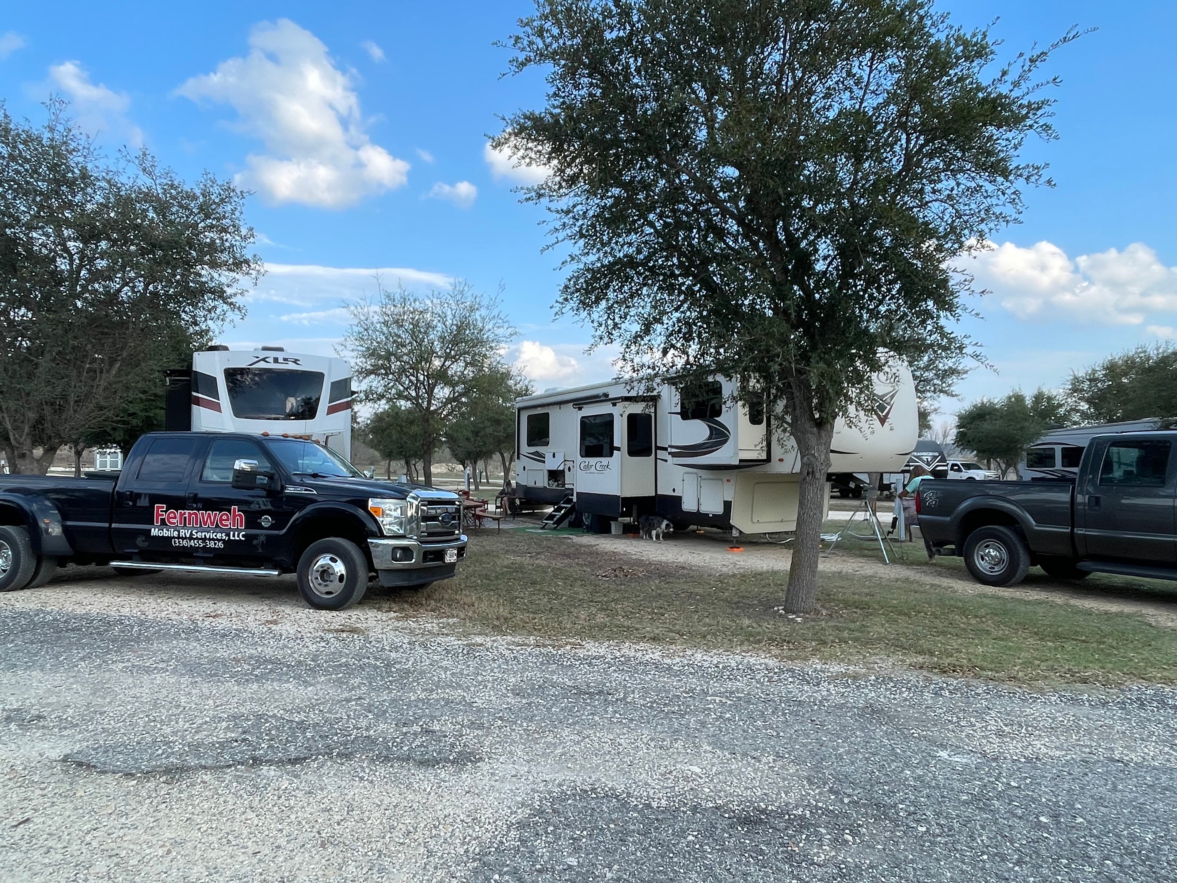 Antler Oaks Lodge And RV Resort