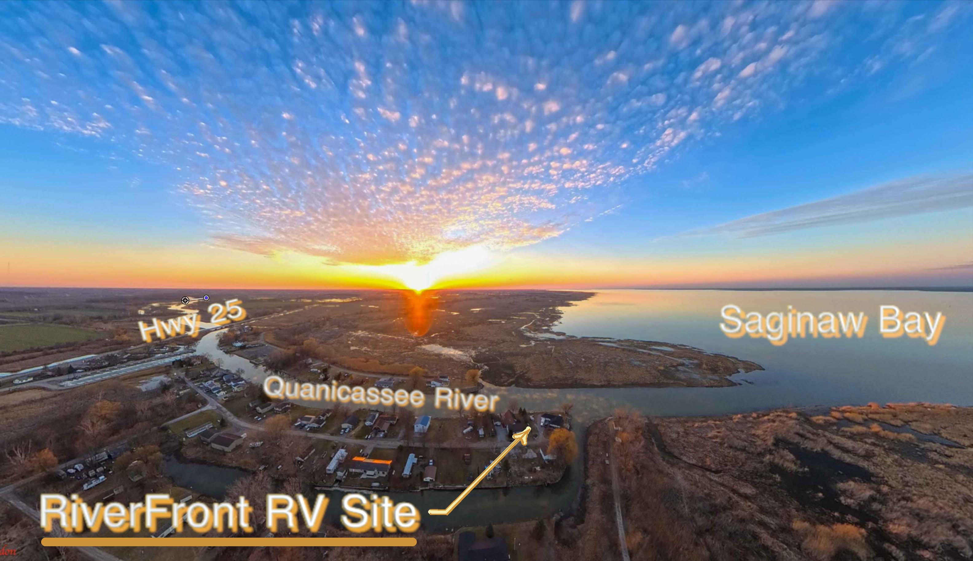 WaterFront Saginaw Bay - w/kayaks