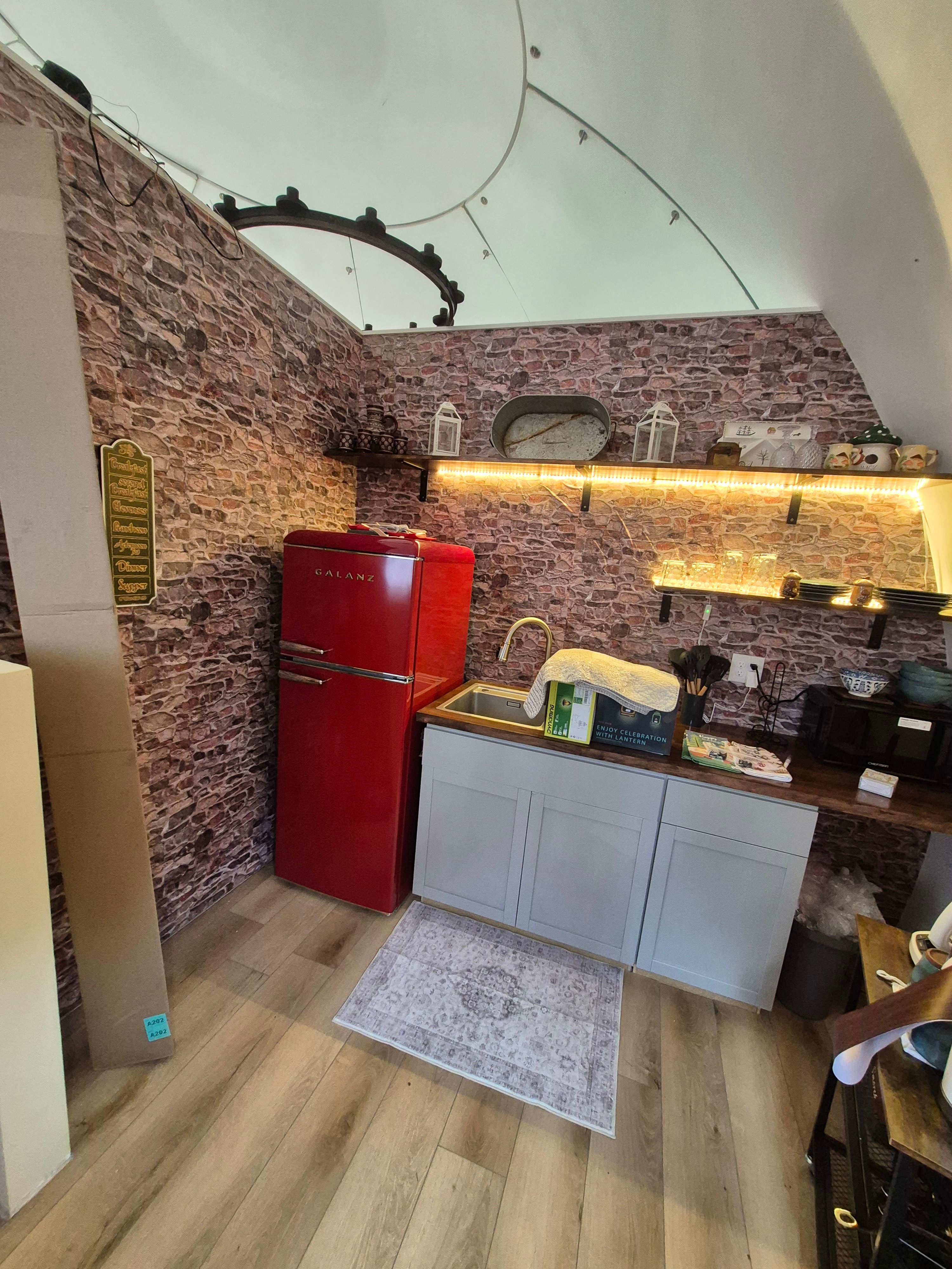 Bag End Retreat  well stocked kitchenette