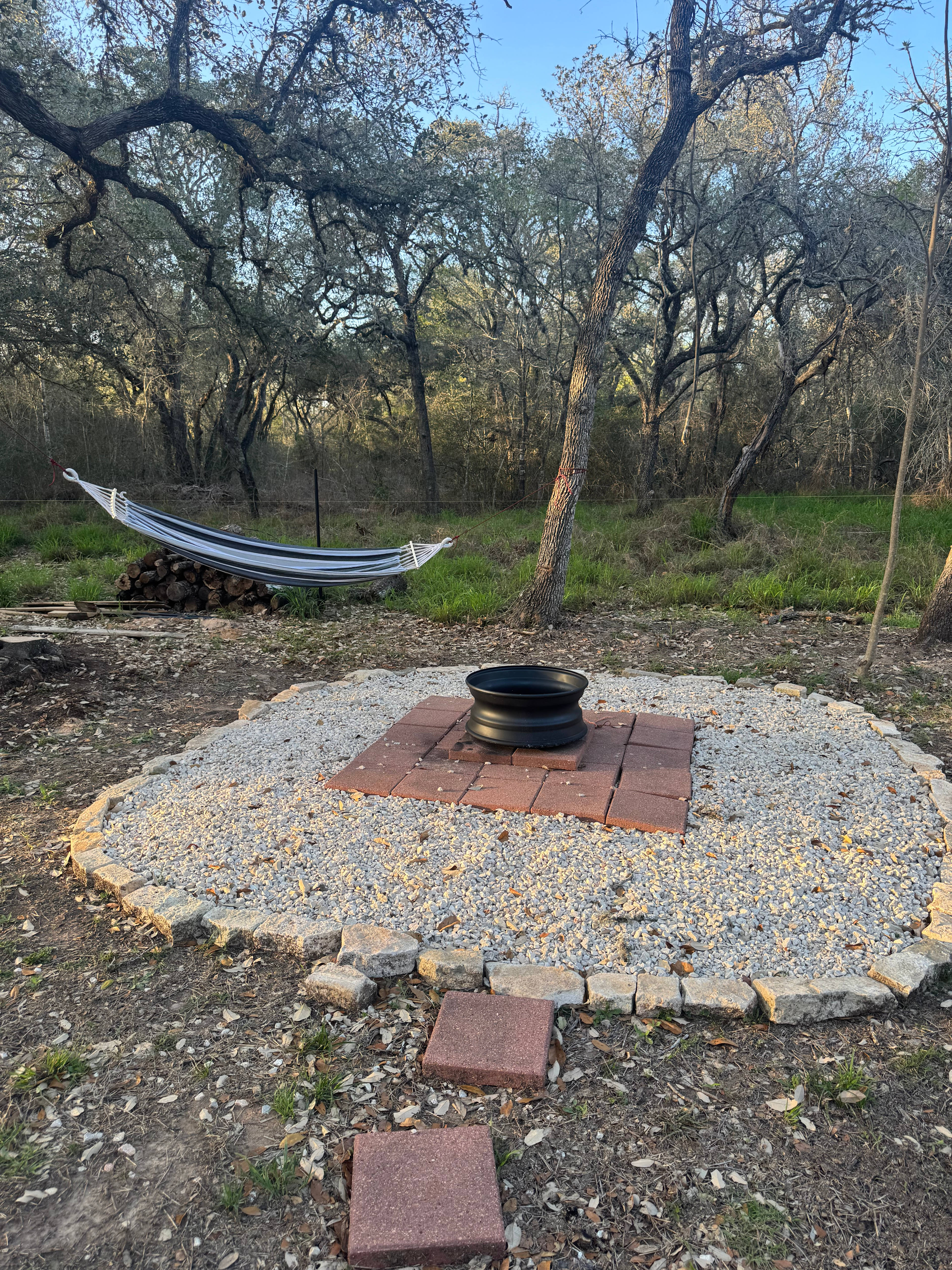 “Private Wooded Escape • Fire Pit + Hammock • Peaceful Getaway”