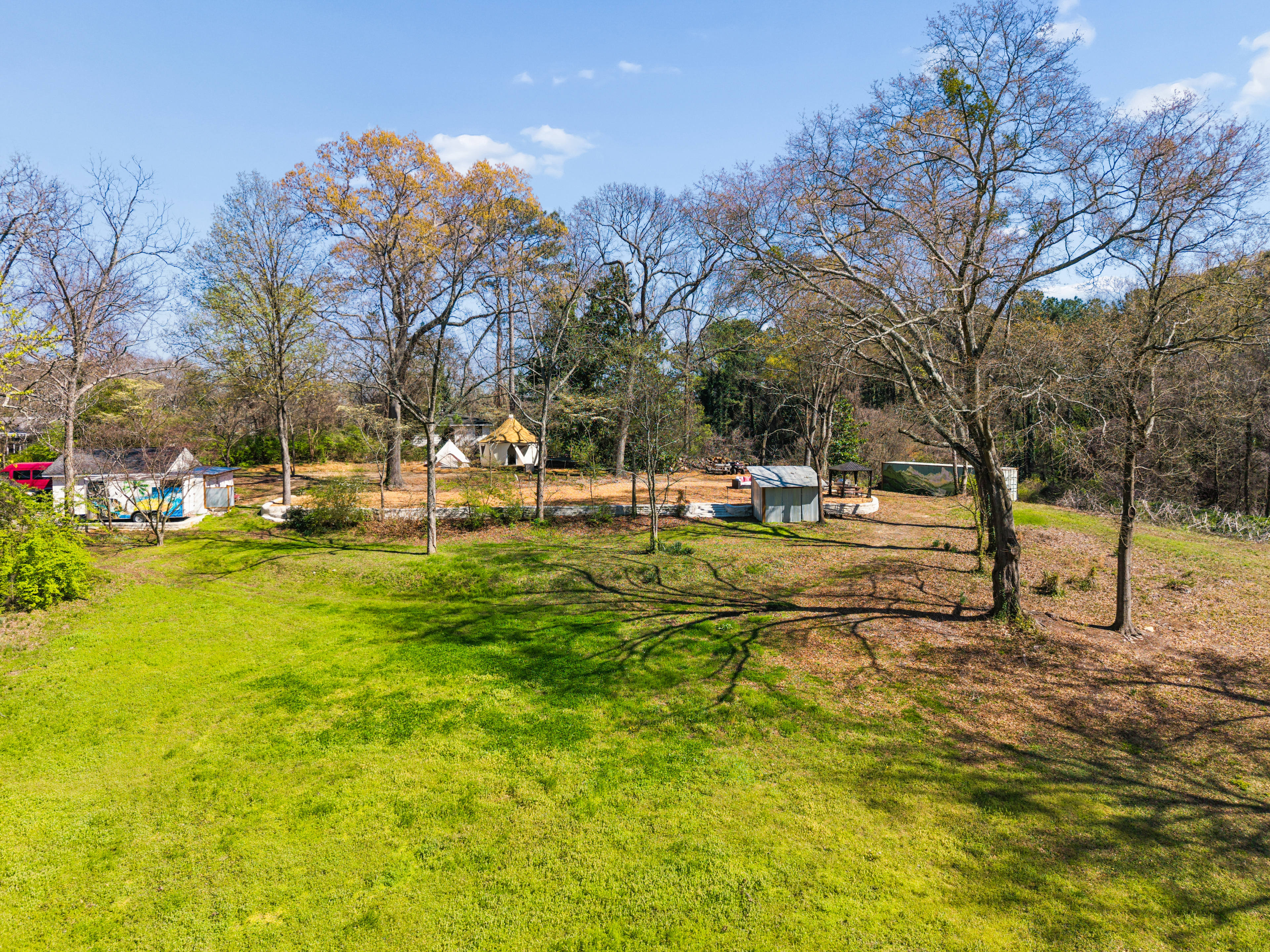 eKstasis Hostel + Urban Farm