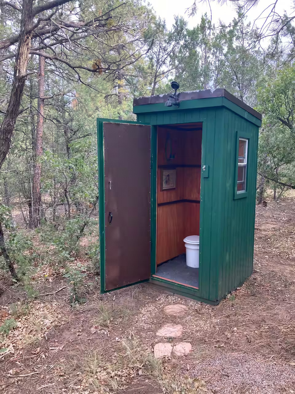 “Glamping” in the tall pines