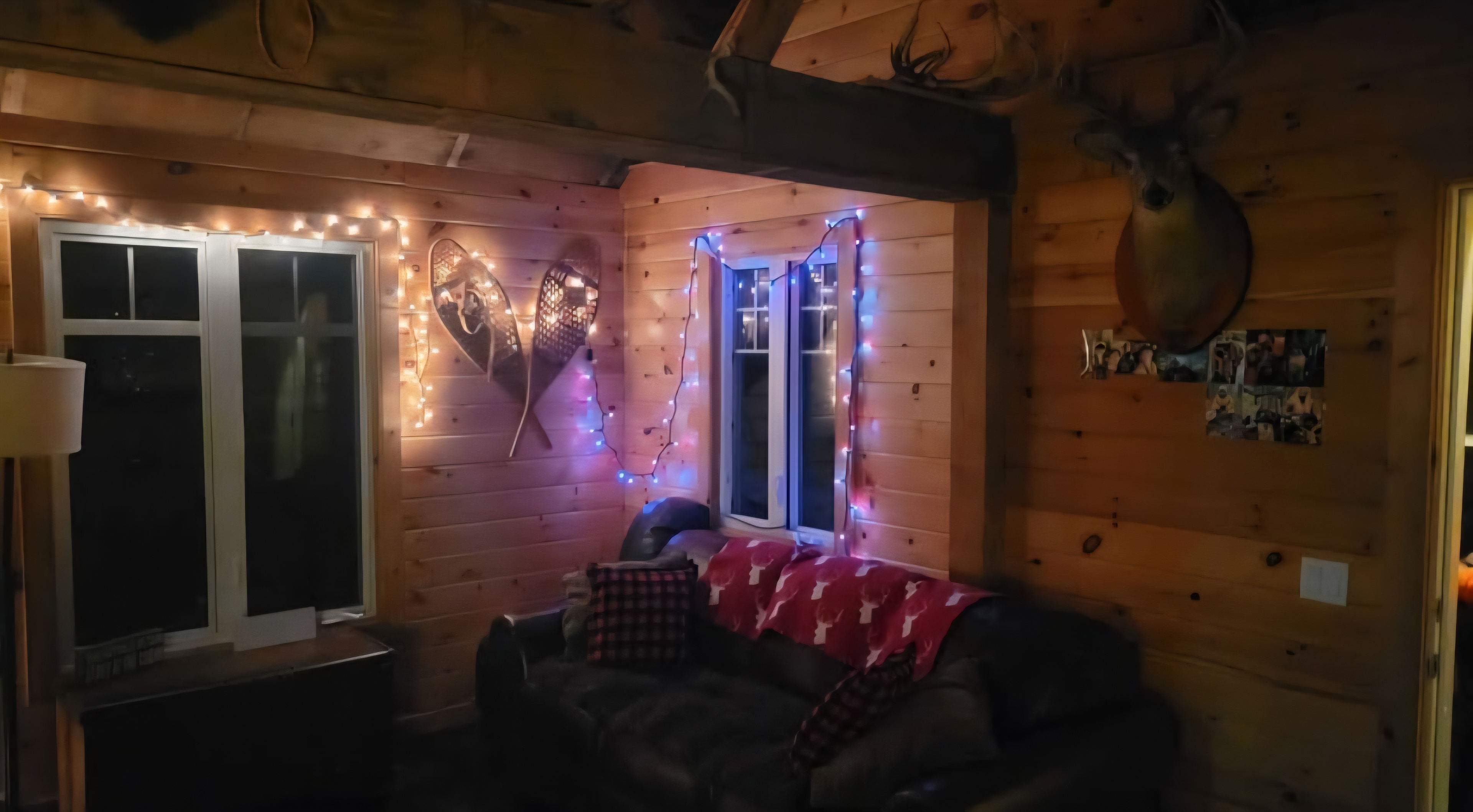 Off the Grid Camp - Oasis Cabin