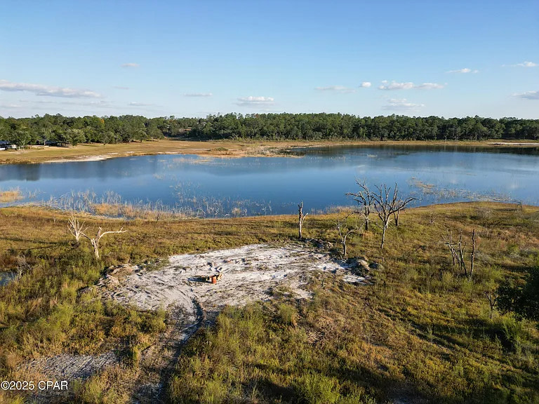 Grassy Pond Private Retreat