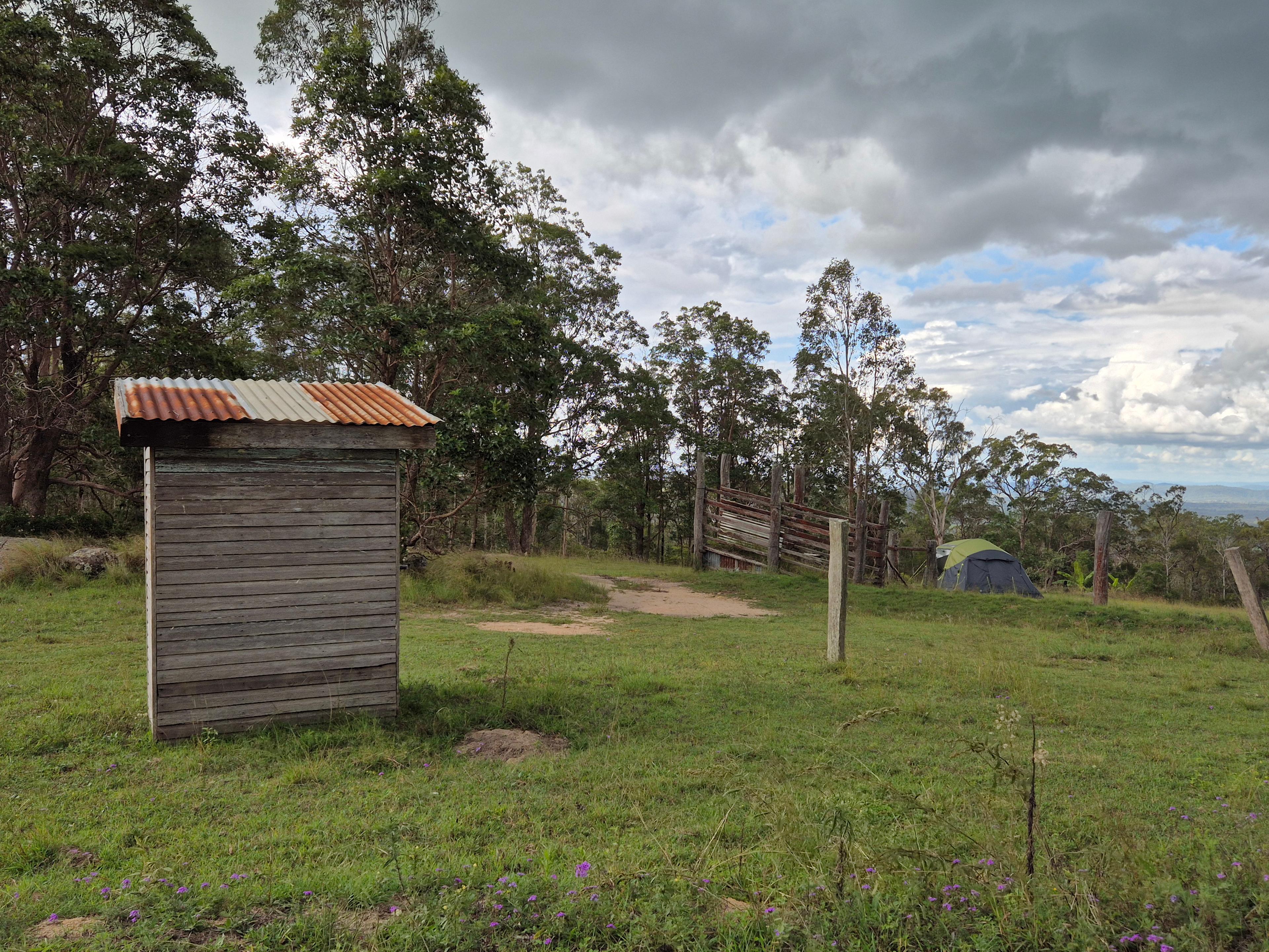 Hilltop Farm, Camping and Glamping.