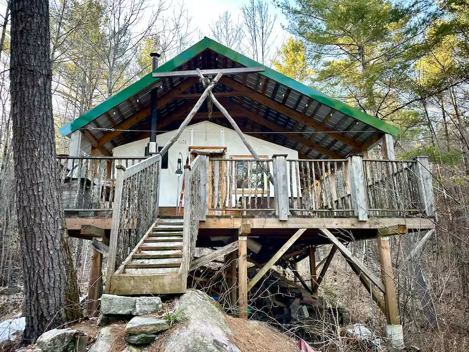 Cabane du Cerf – Isolated cabin