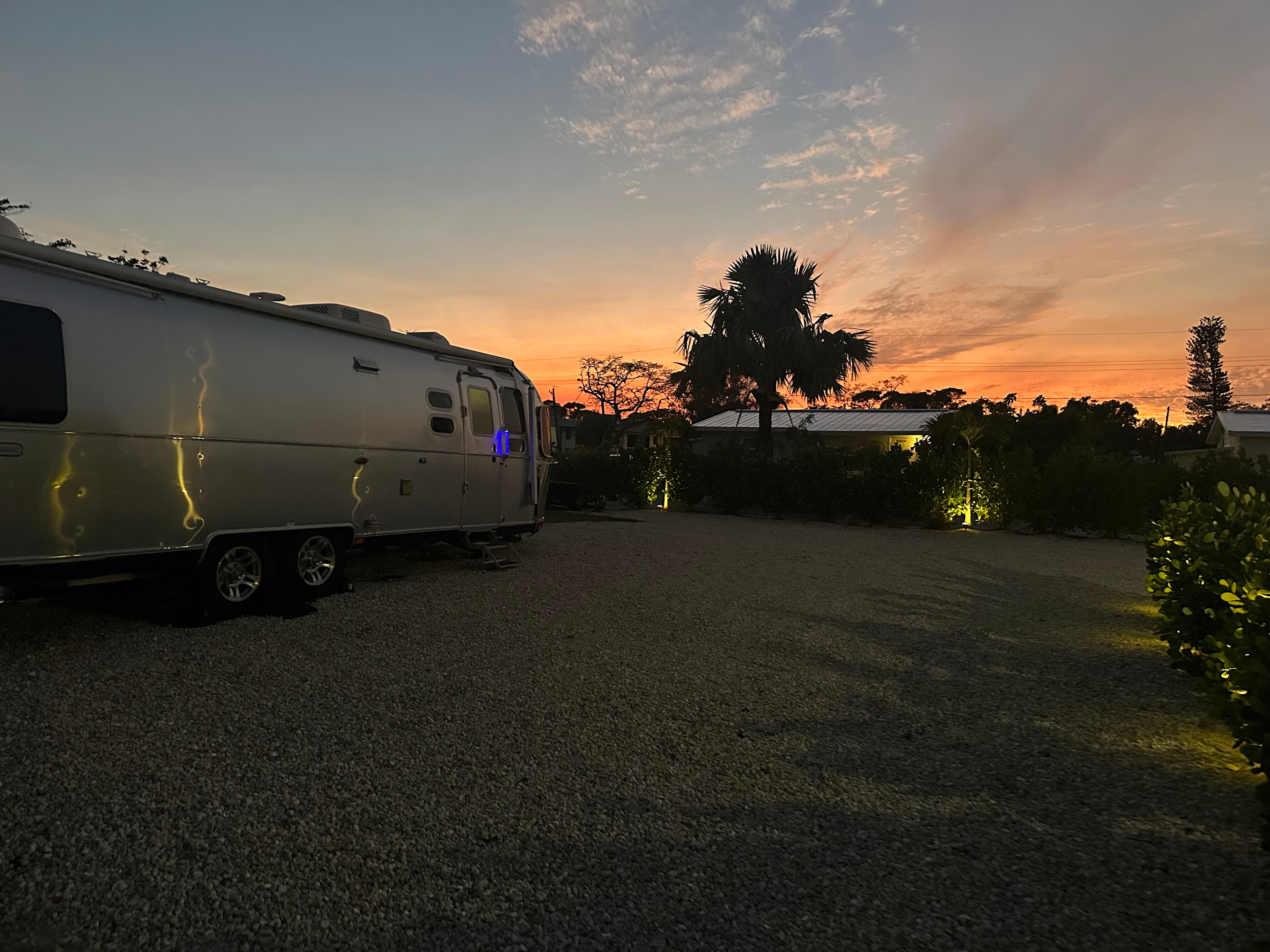 Naples 50amp RV Pad 5 mins to Beach