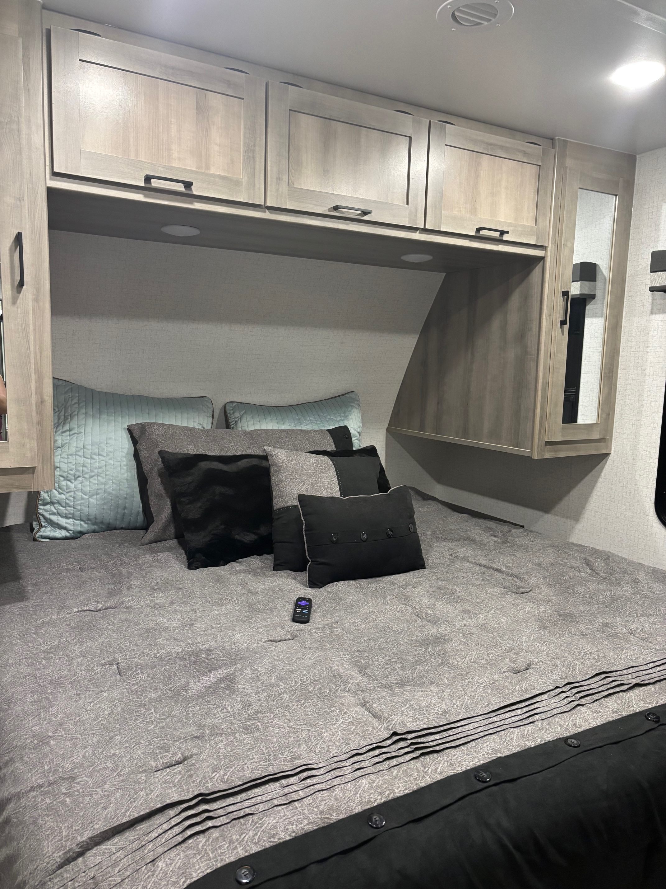 Backyard Lakeside RV Retreat