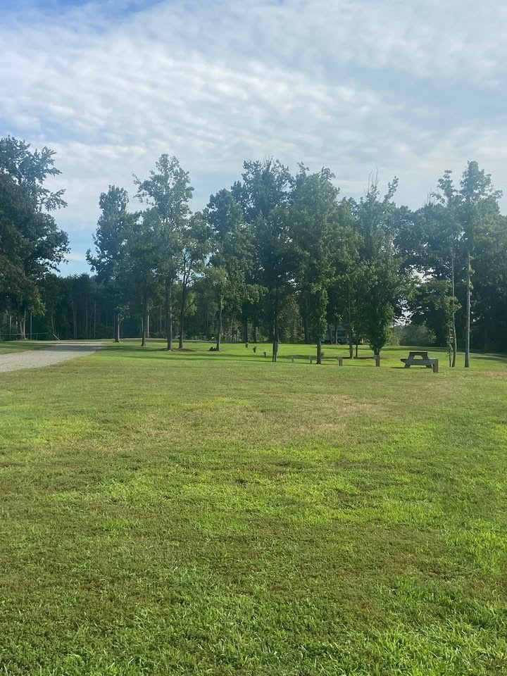 Camp Springs Blue Grass Park & Camp