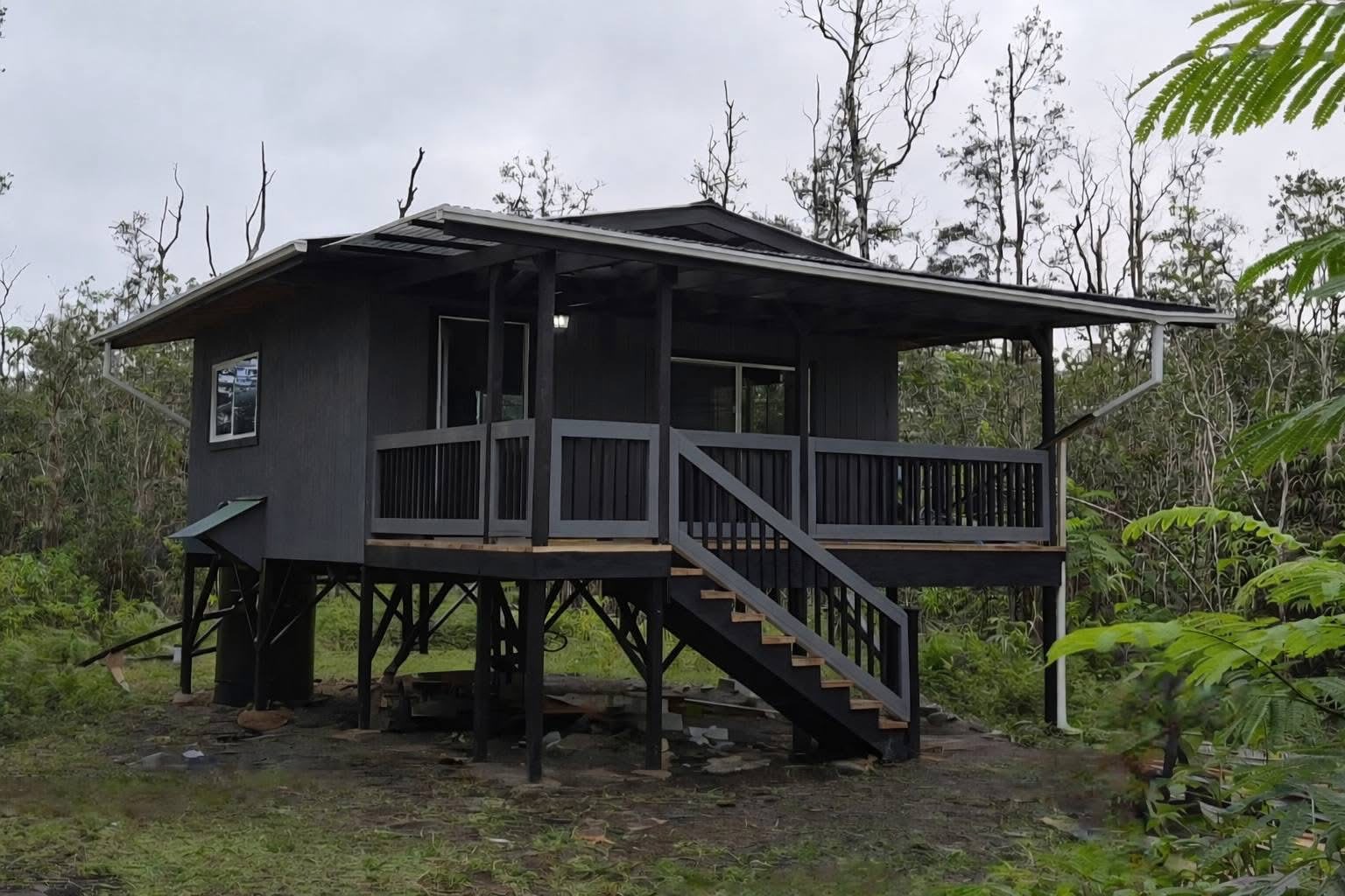 Private Off-Grid Cabin W/ AC & WiFi