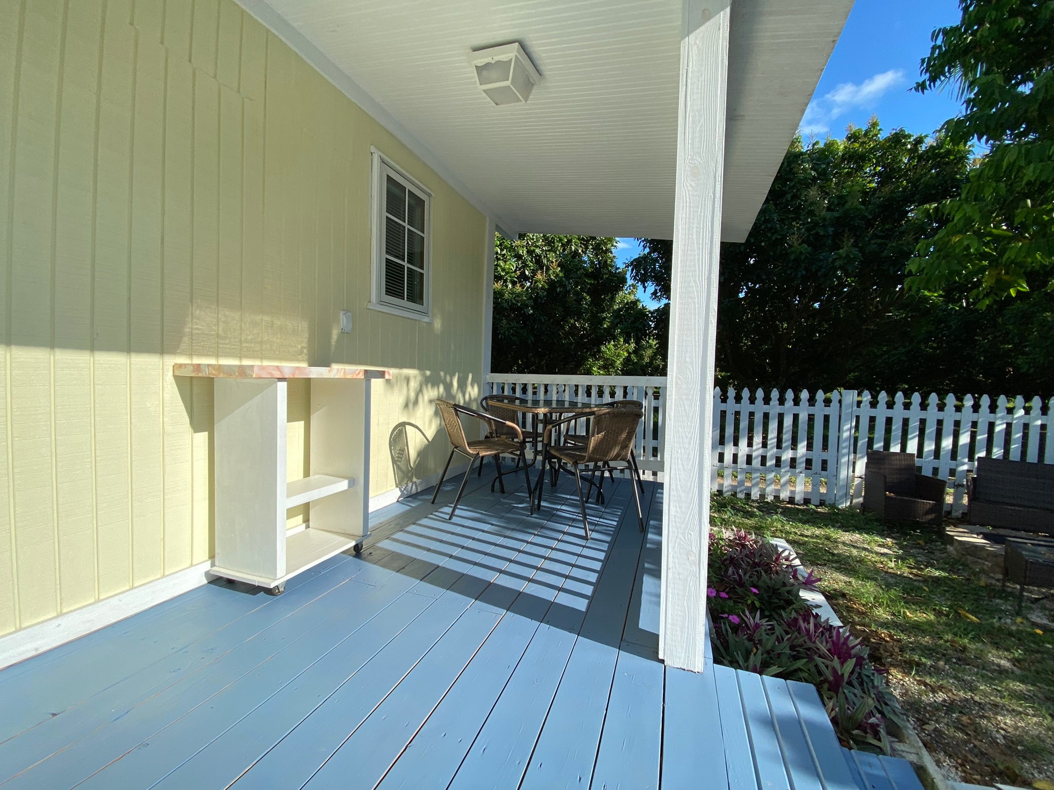 Cozy Garden Cottage near Miami