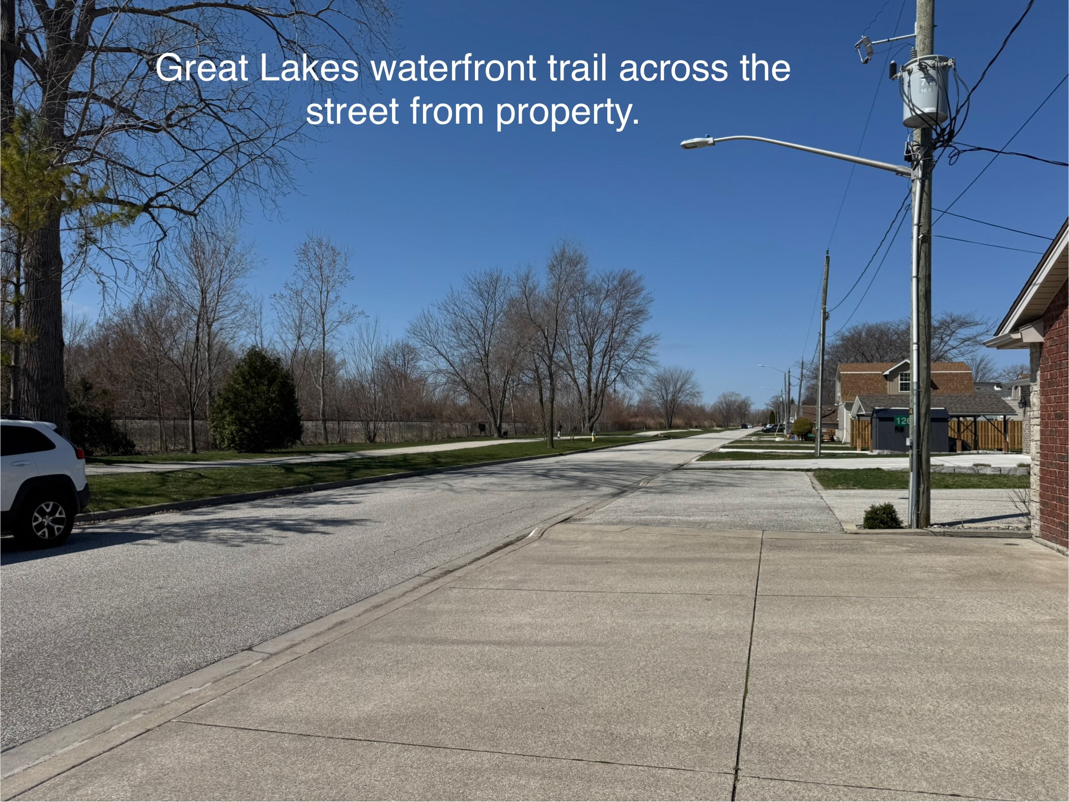 Glimpses of Lake St.Clair Rest Spot