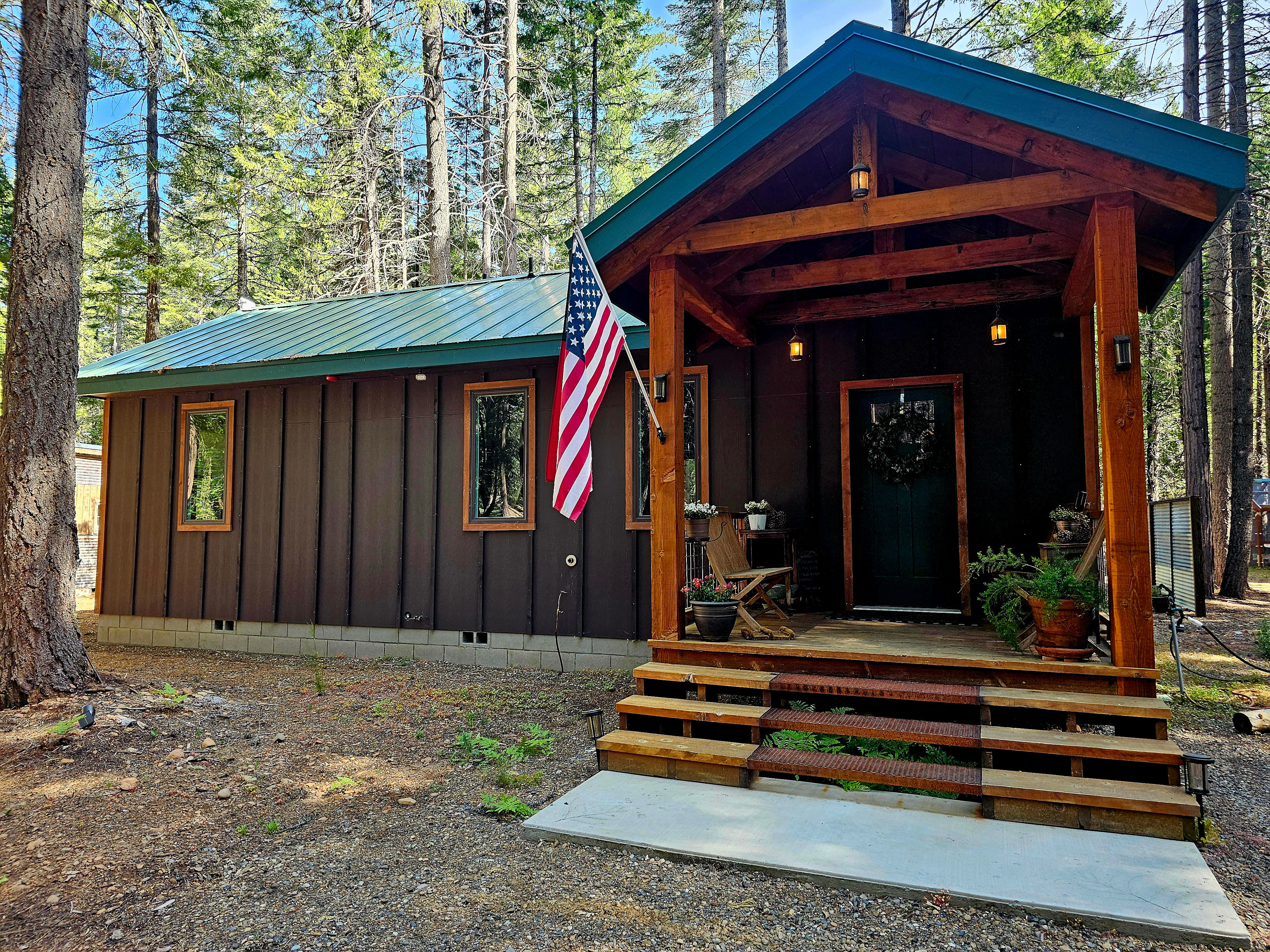 Mt. Lassen Getaway Cabin