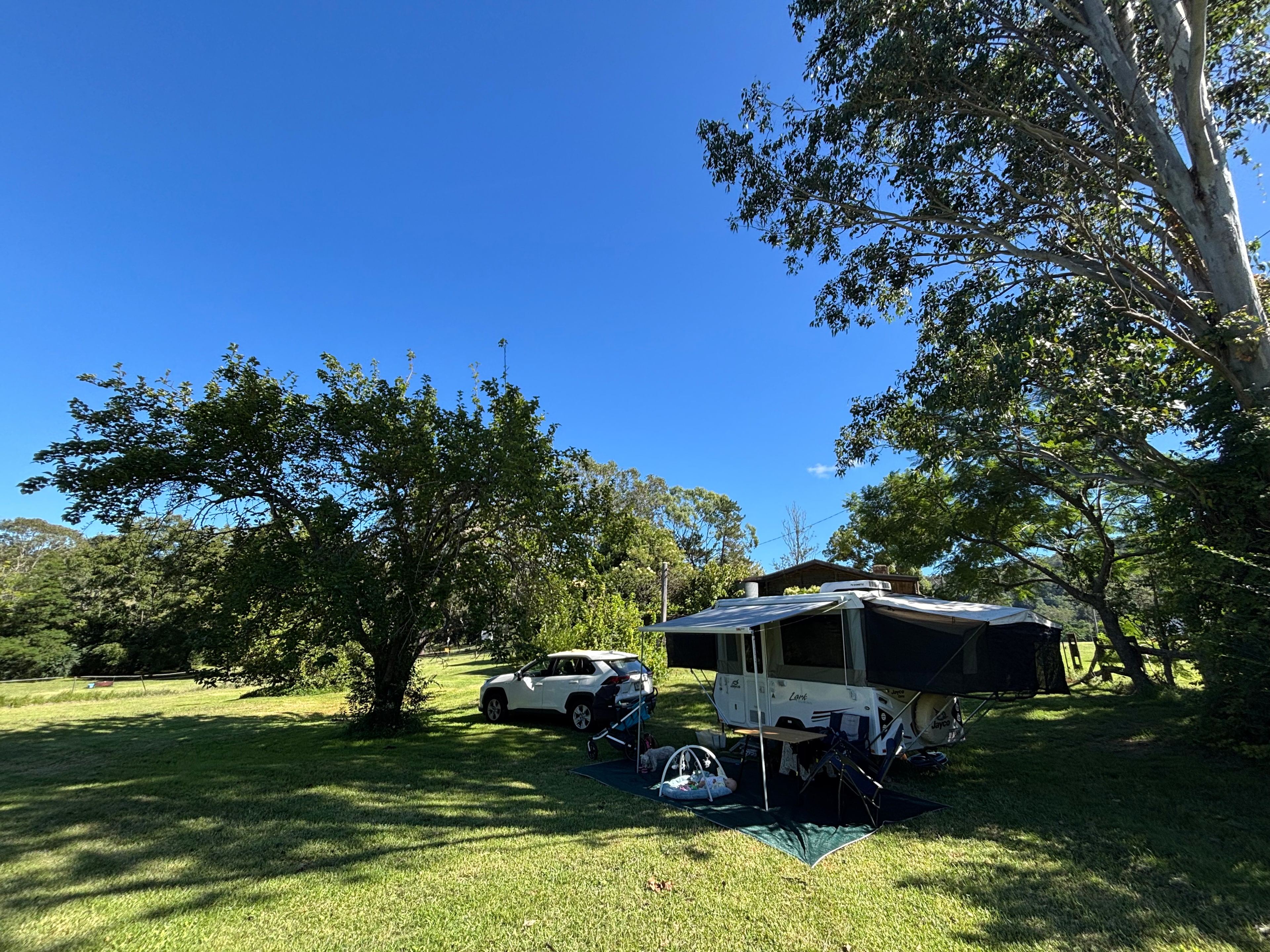 The Old Pub House Wollombi Camping