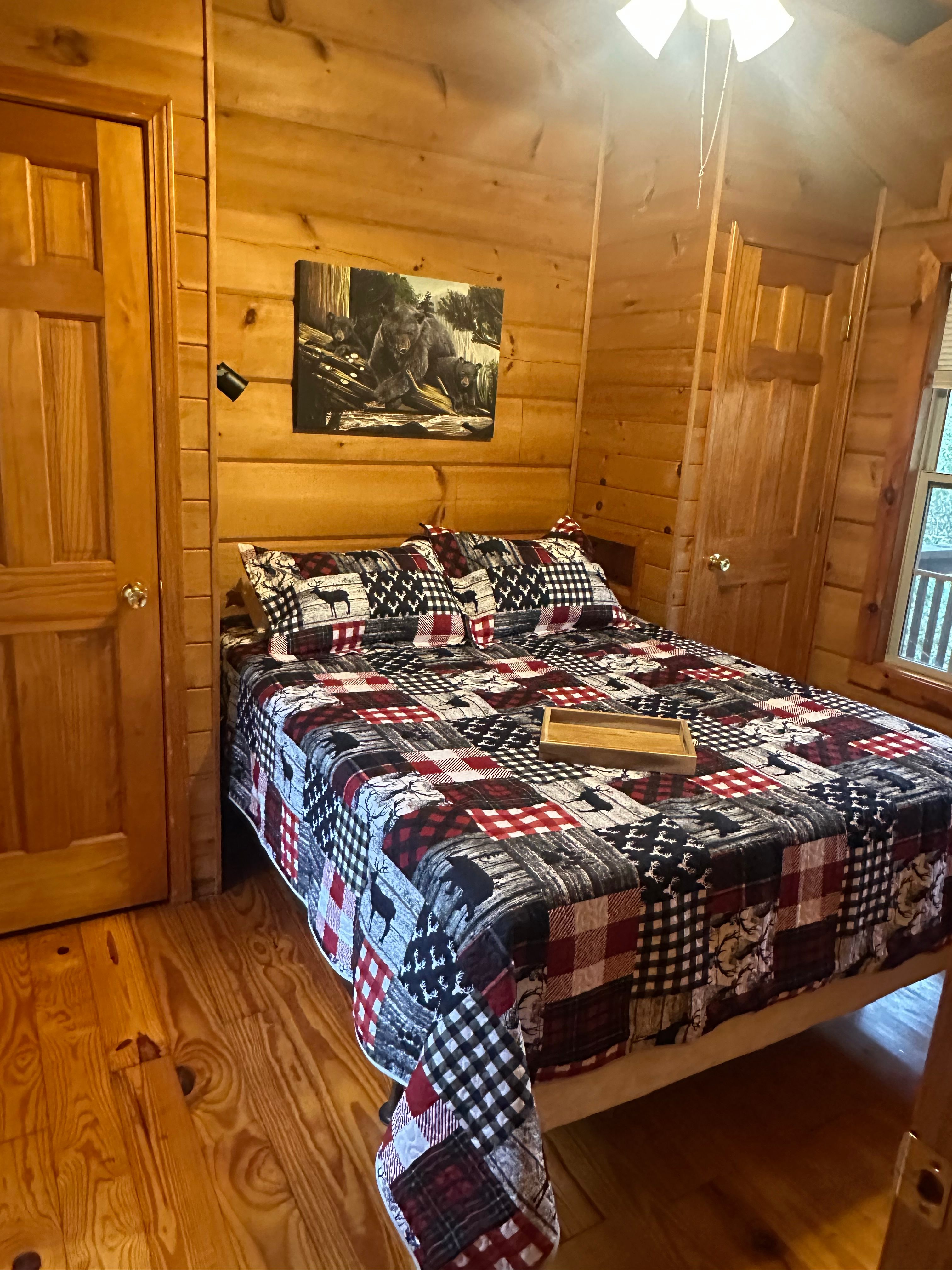 Eastatoee Bear Cabin A/Mtn & Hiking