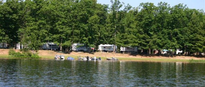 Pickerel Lakeside Campground and Cottages