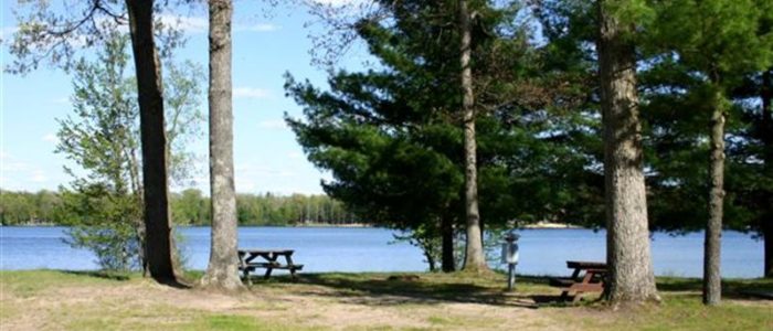 Pickerel Lakeside Campground and Cottages