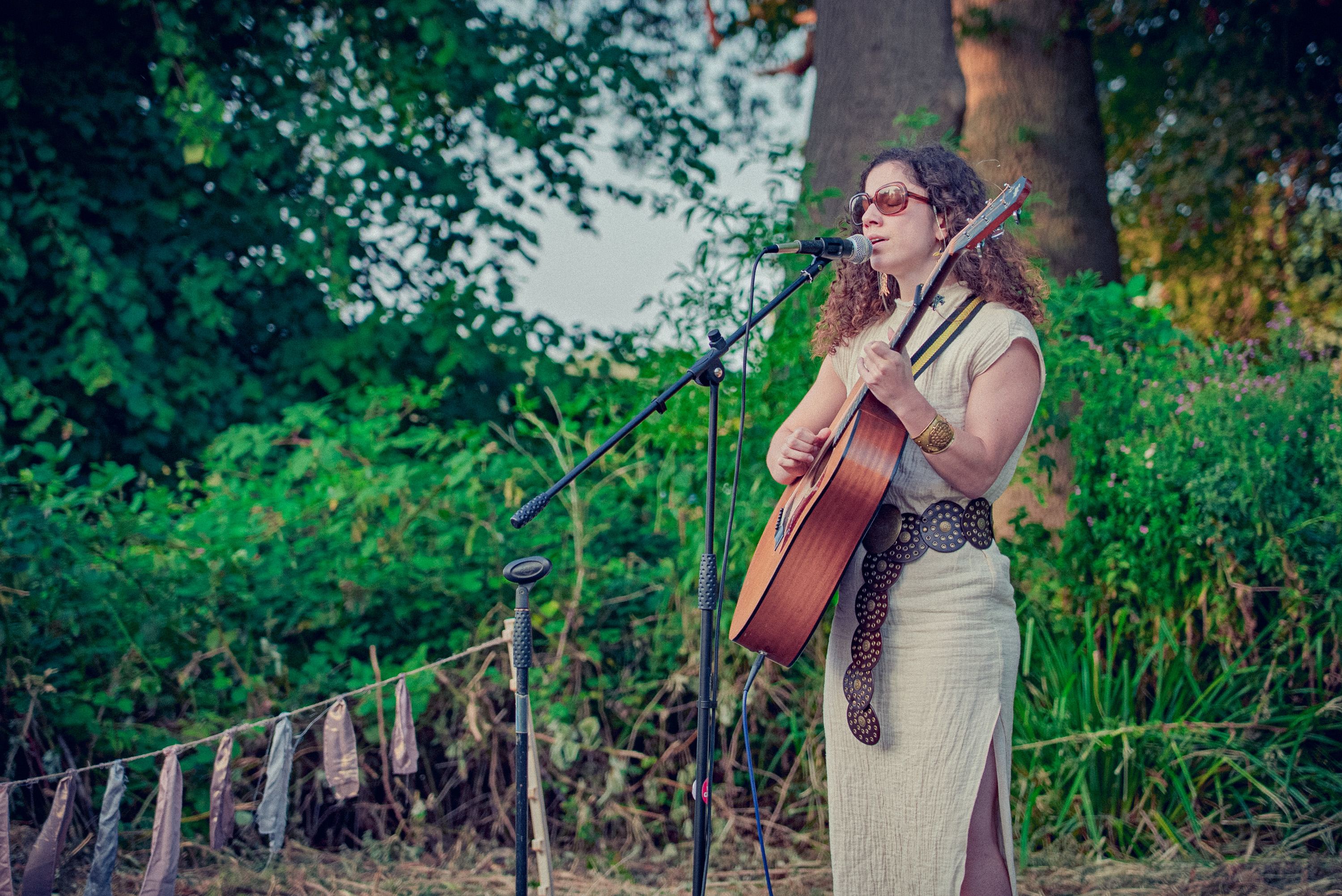 Riverside Camping - Festival Feel