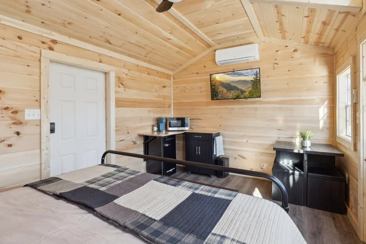 Holy Smokies RV Park And Glamping