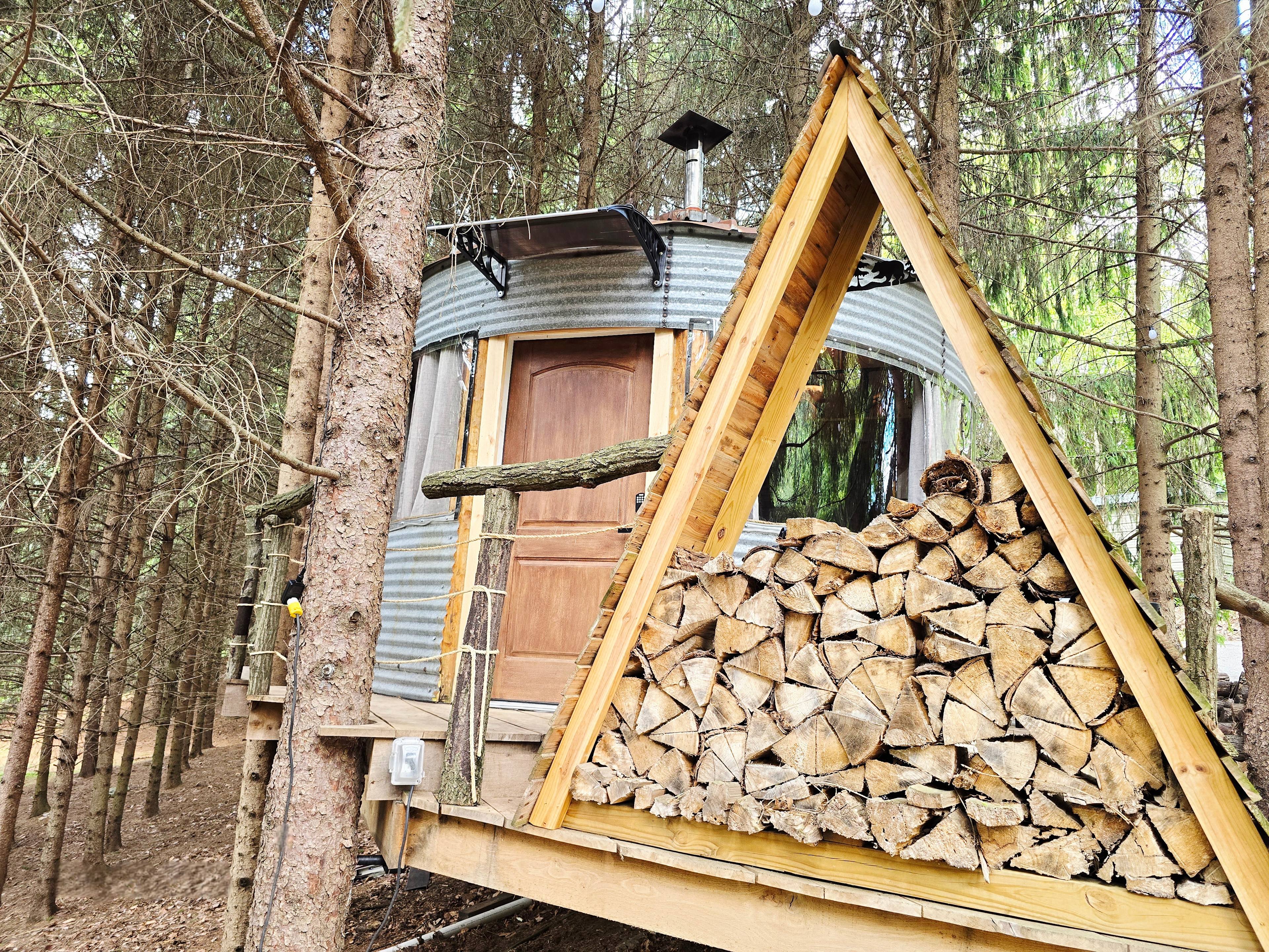 Bin There Treehouse Glamping