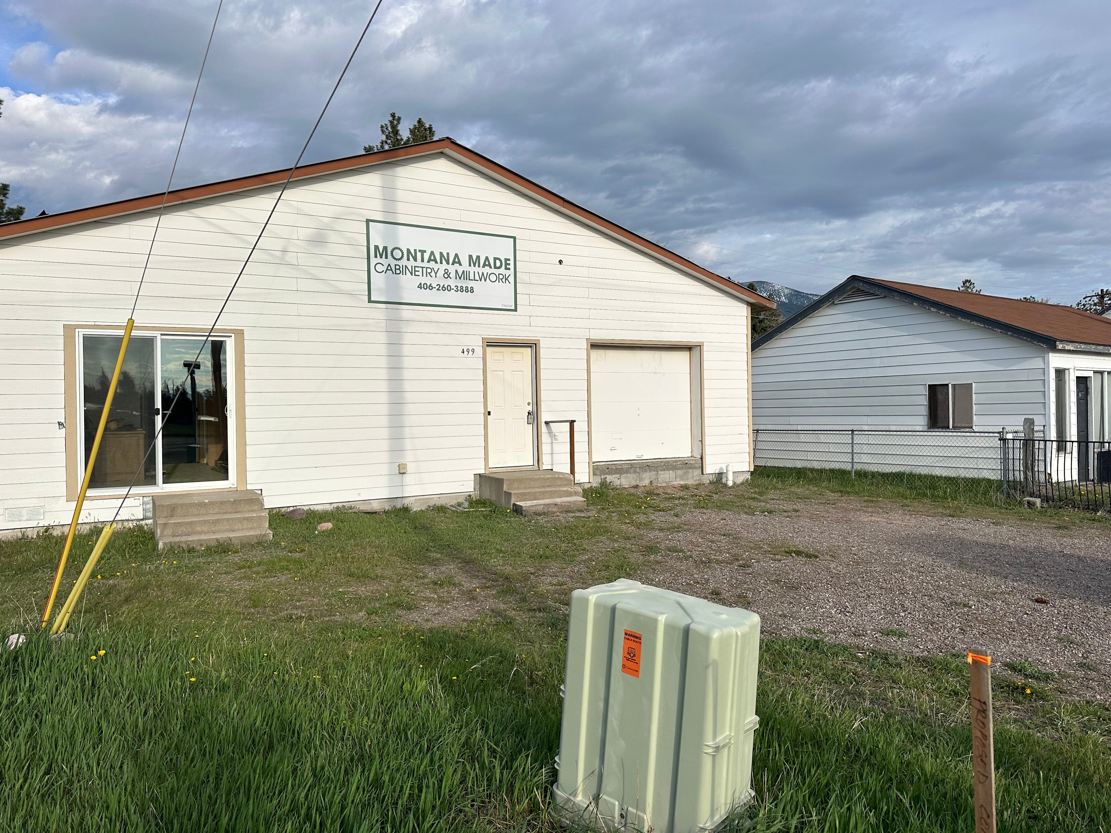 The Bee Barn