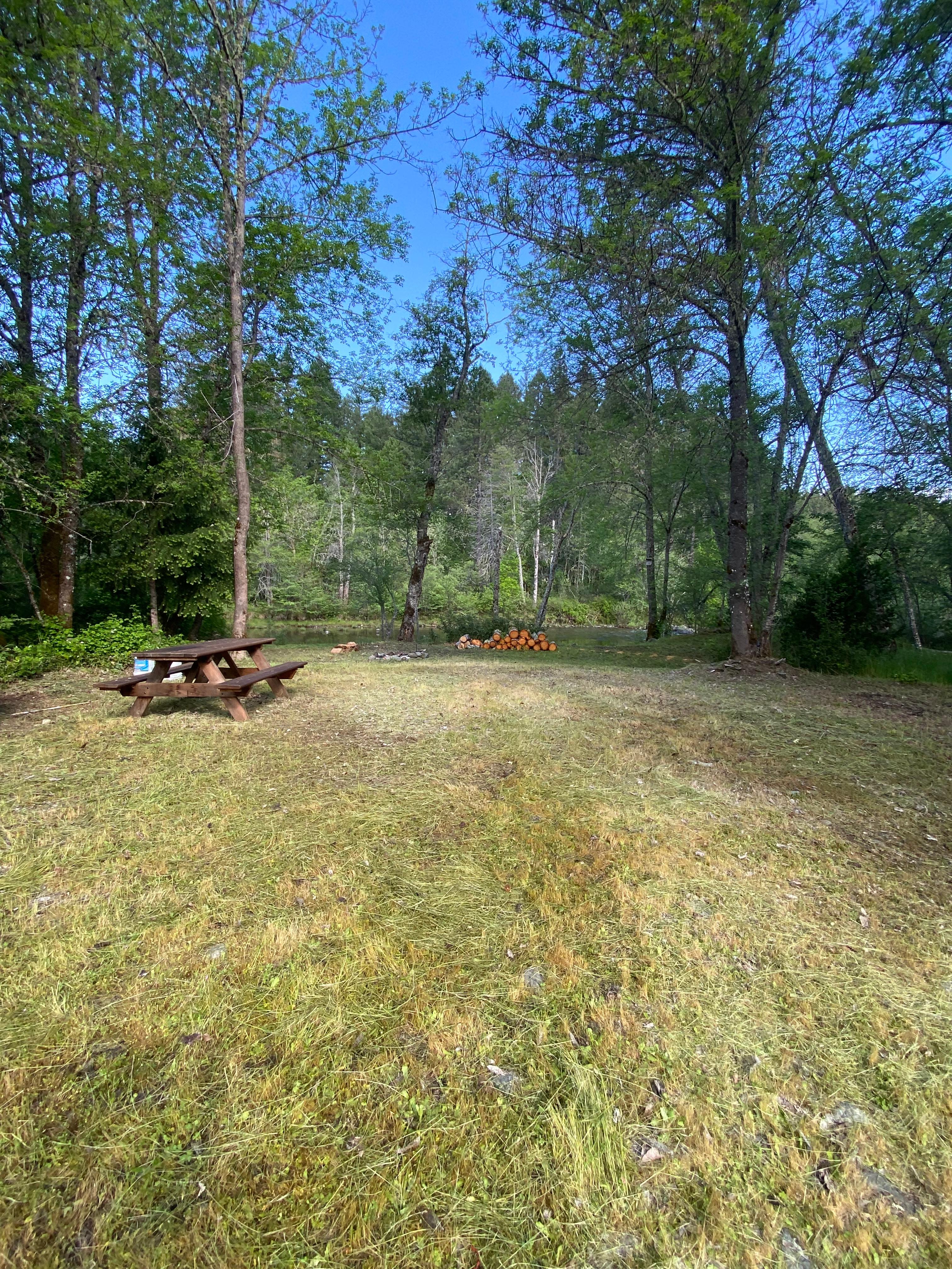 Bear's Illinois River Campsite
