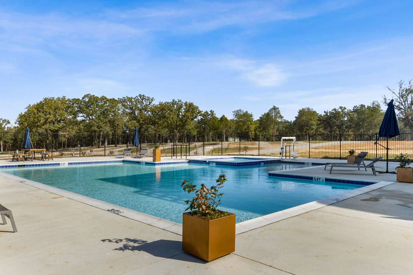 Blue Sky At Cedar Creek Lake RV Park