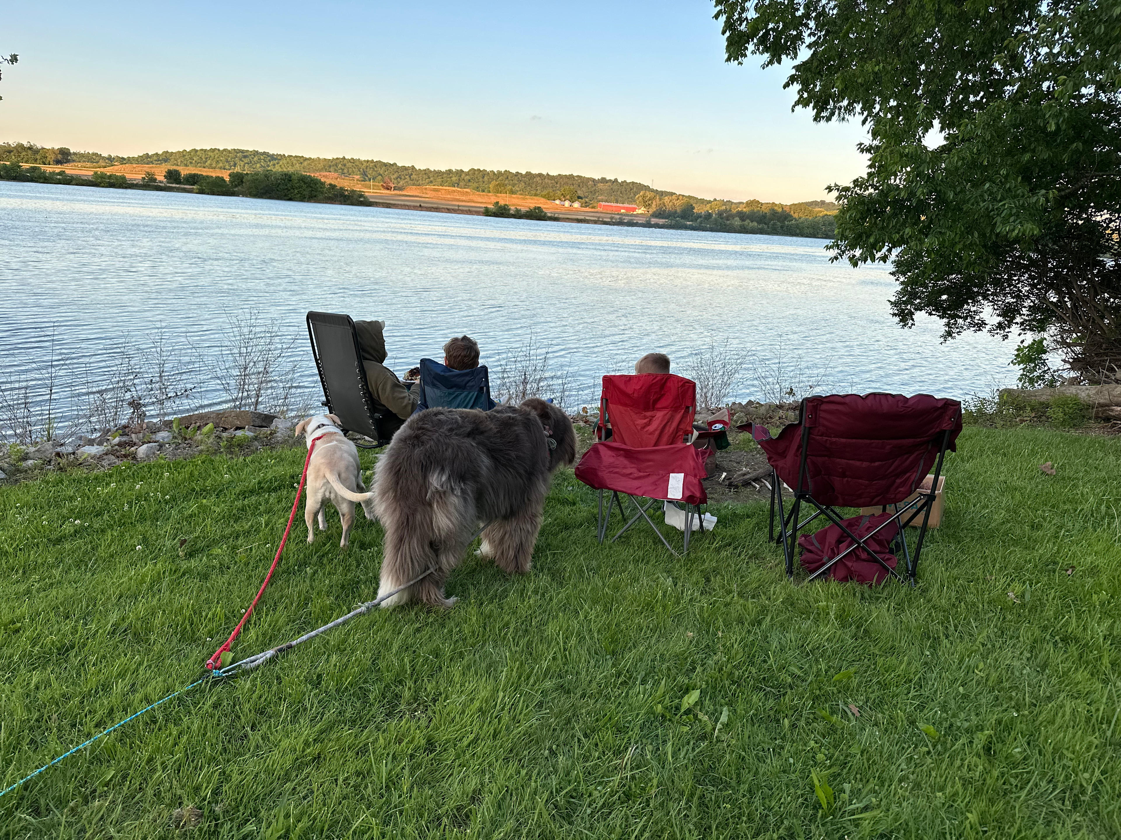 A Notch Above-RV Riverside Campsite
