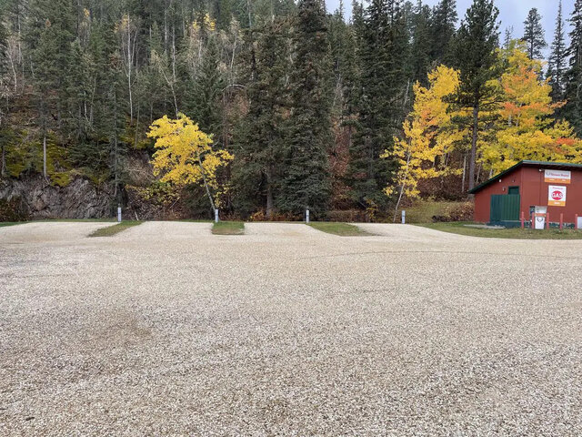 Whitetail Creek Resort