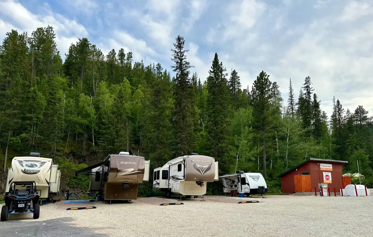Whitetail Creek Resort