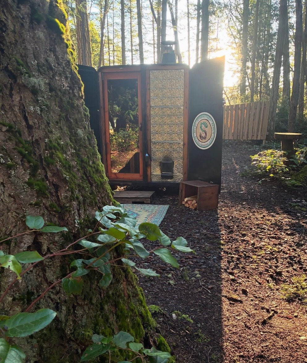 Primitive ForRest Cabin