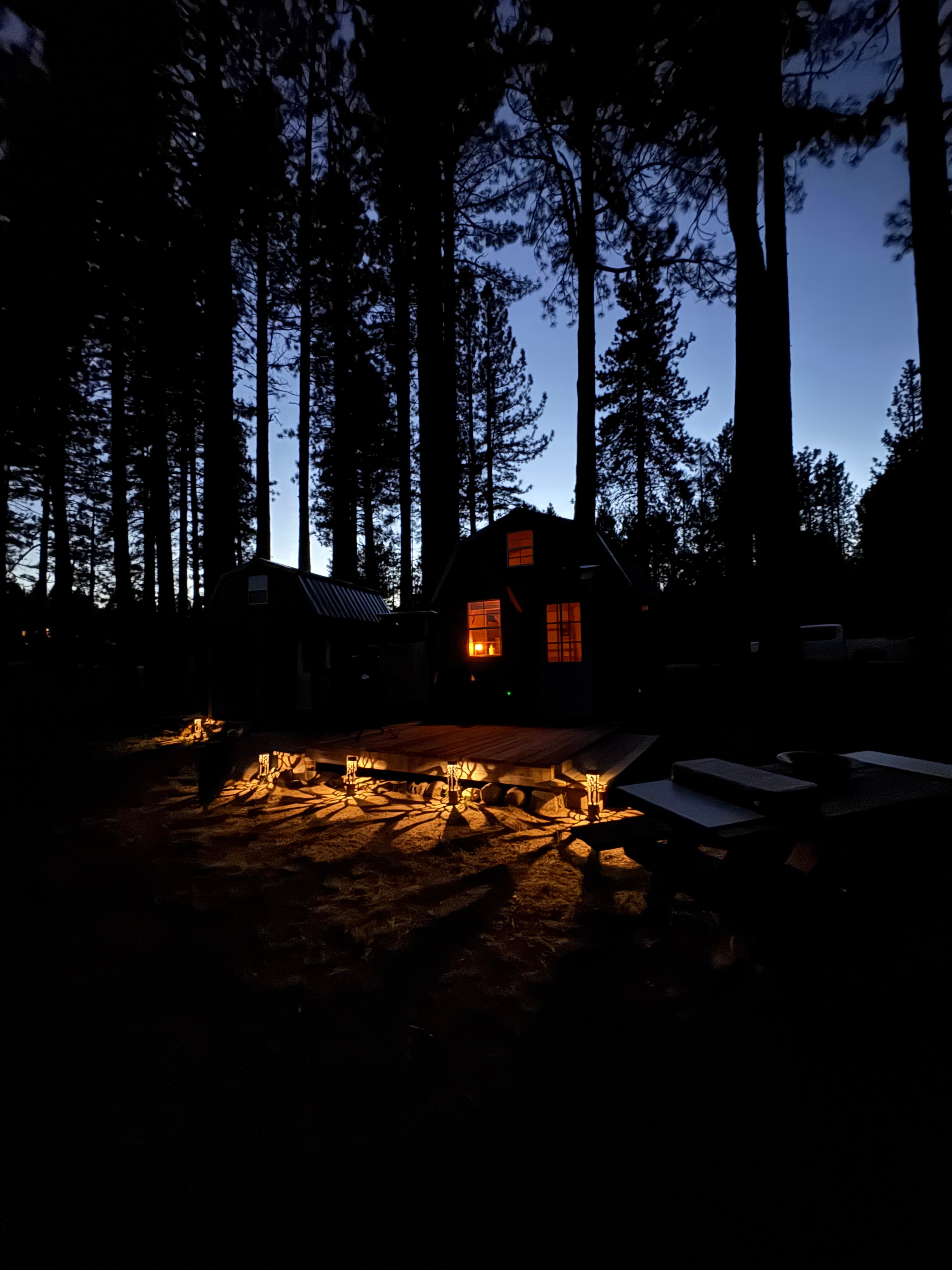 Lena's Landing- A Cozy Cabin