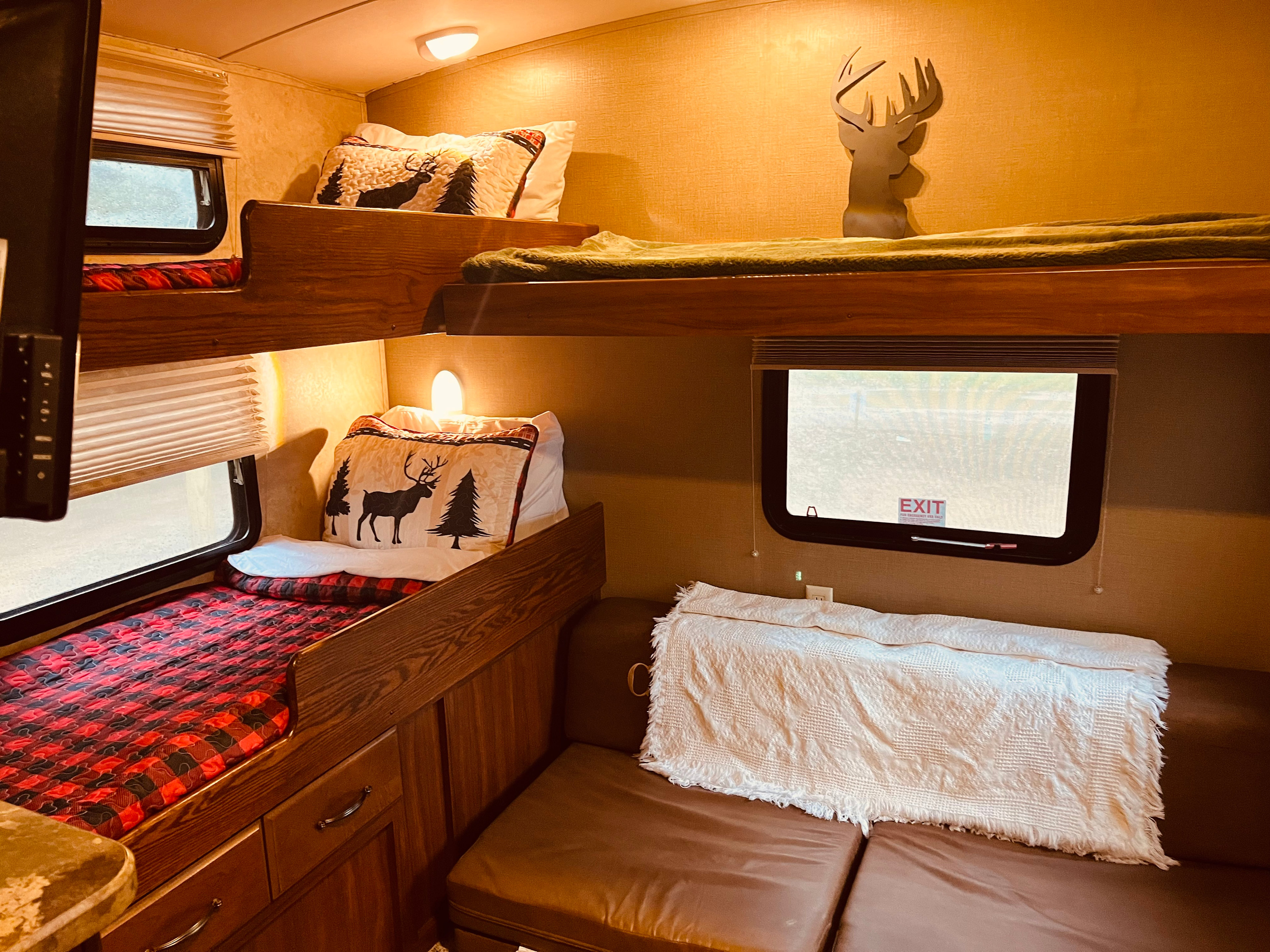 Cozy RV and Magical Firepit