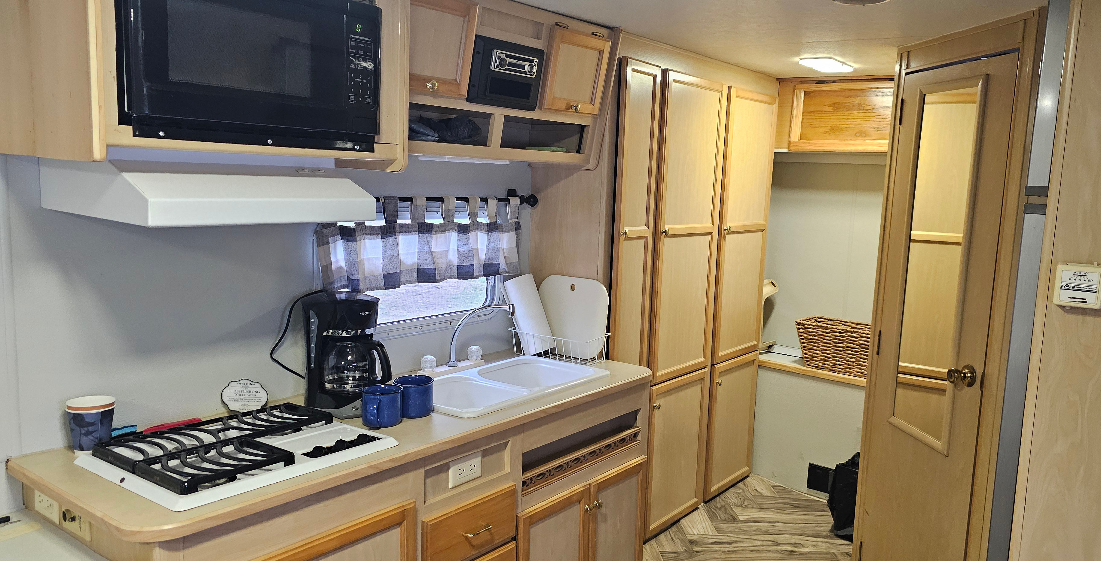 Miners Cove Camper